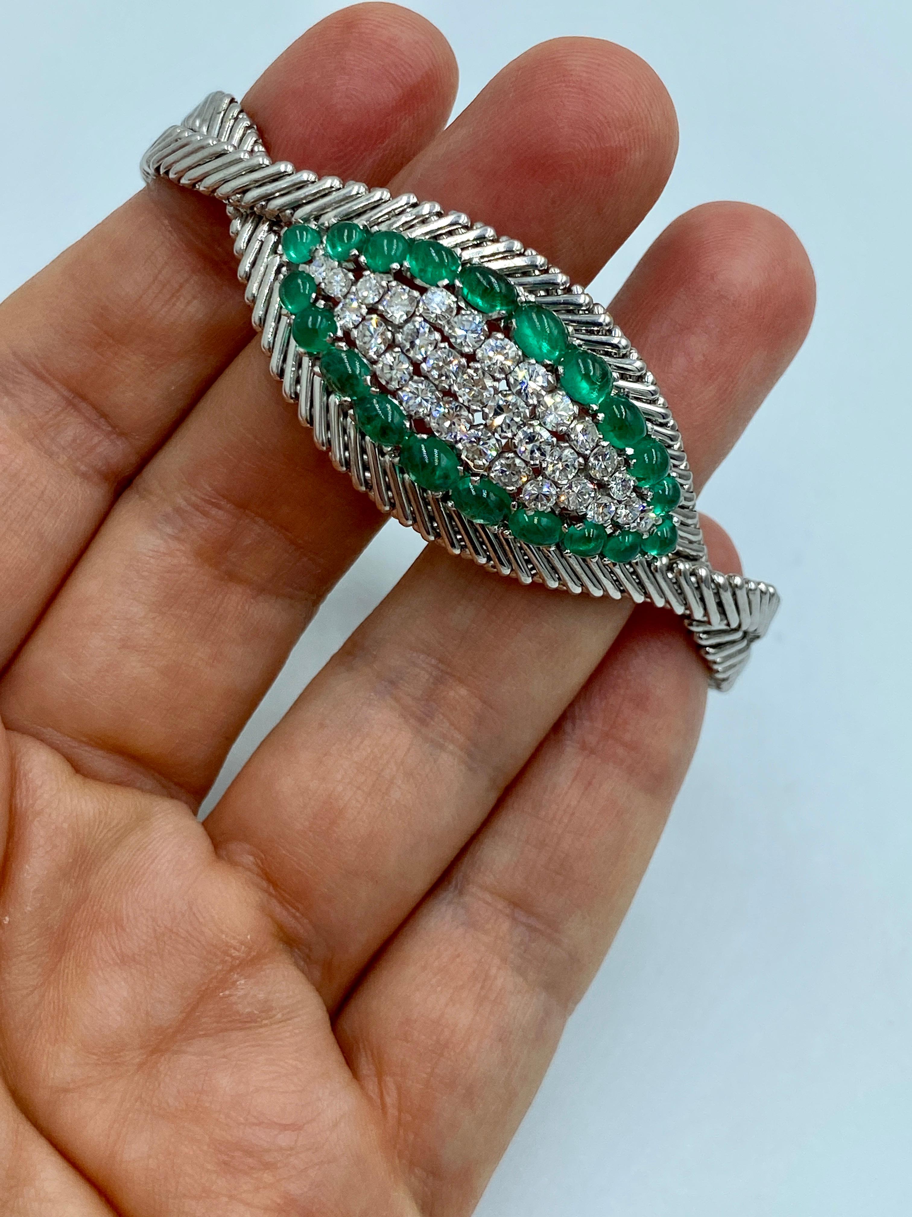 Bracelet européen des années 1960 en or 18 carats, émeraudes de Colombie et diamants Bon état - En vente à London, GB