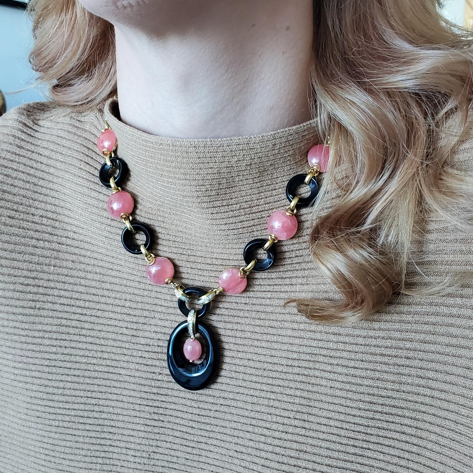 Cabochon European 1970 Modernist Necklace 18Kt Gold 176.25 Ctw Rhodochrosite & Diamonds For Sale