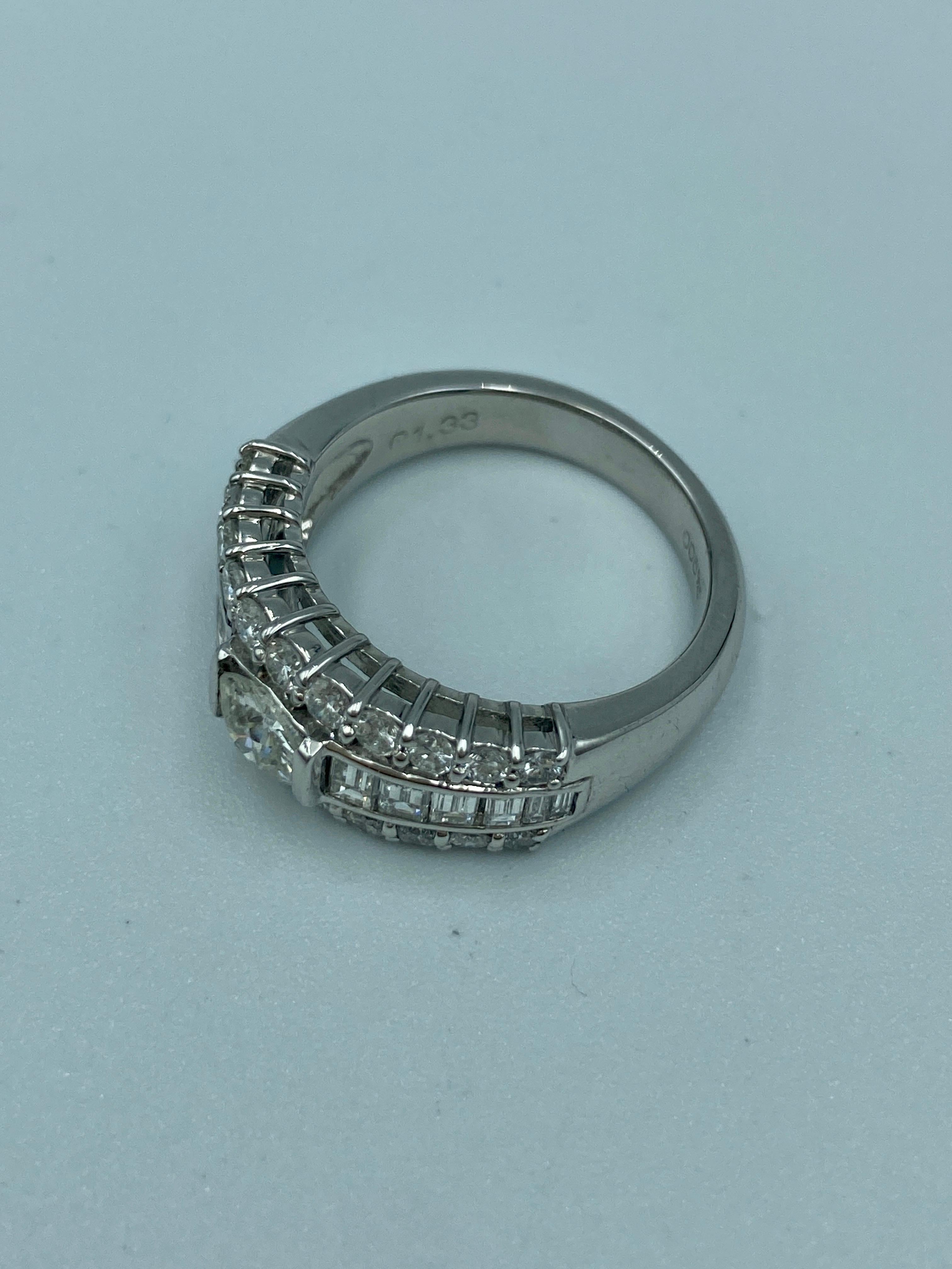 European 1970s diamond and platinum engagement ring For Sale 1