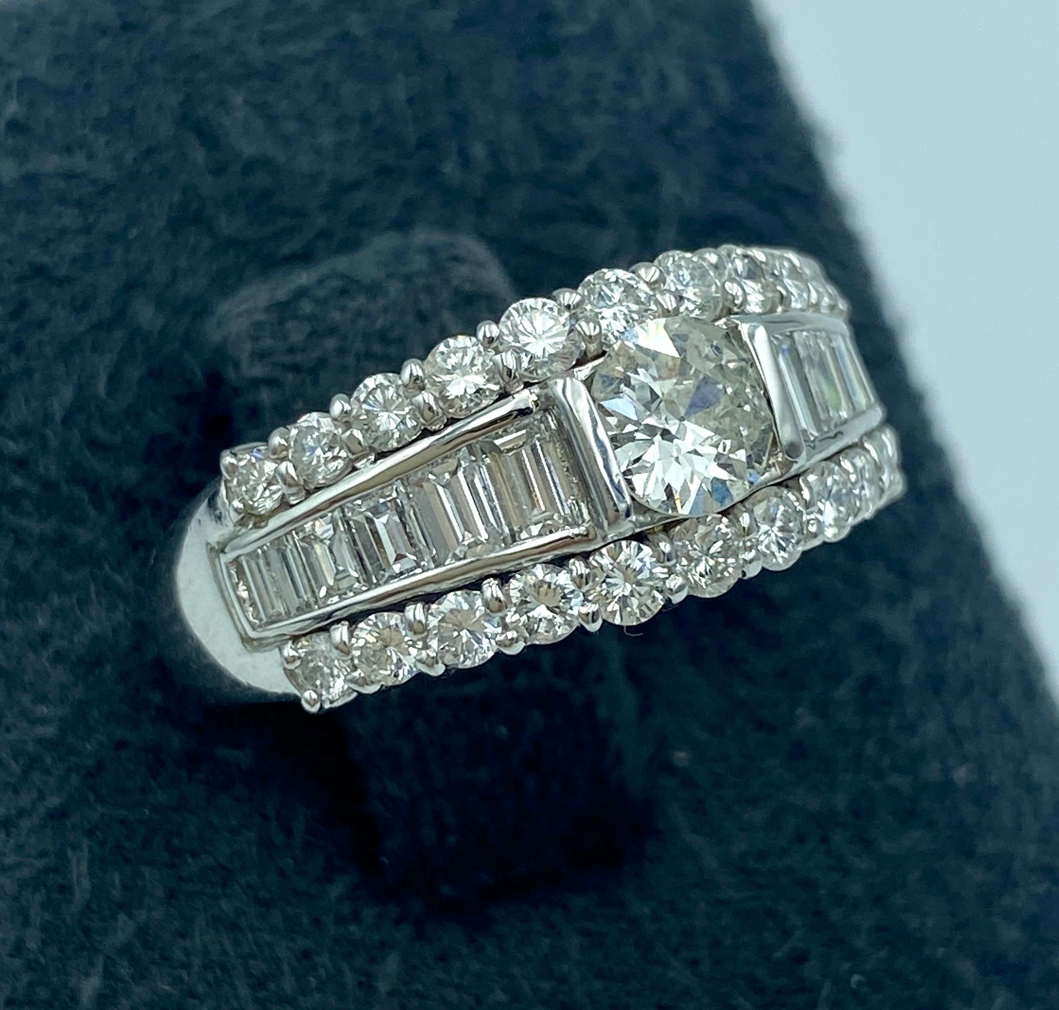 European 1970s diamond and platinum engagement ring For Sale 2