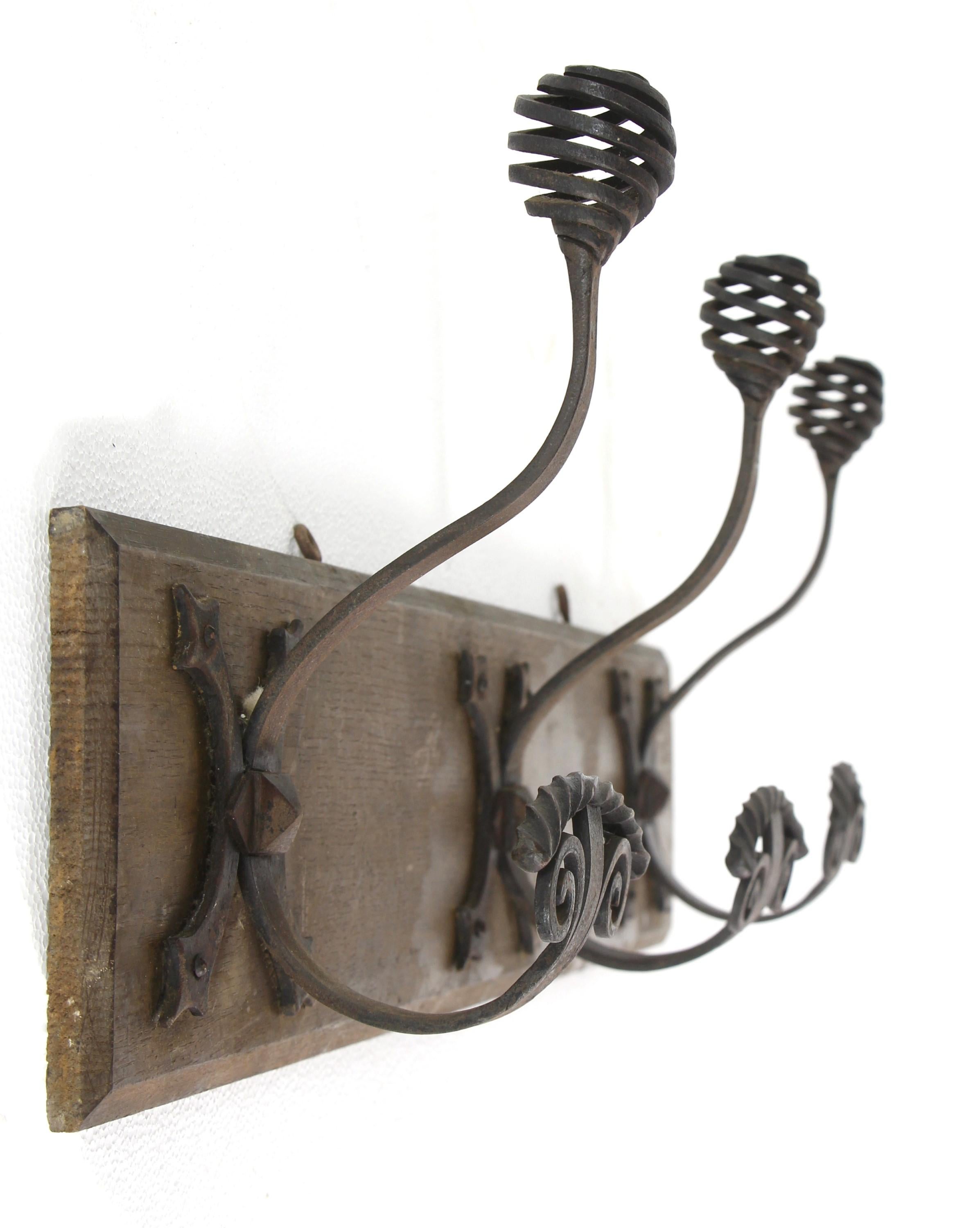 European 3 Wrought Iron Hooks Wood Mount Wall Rack For Sale 5