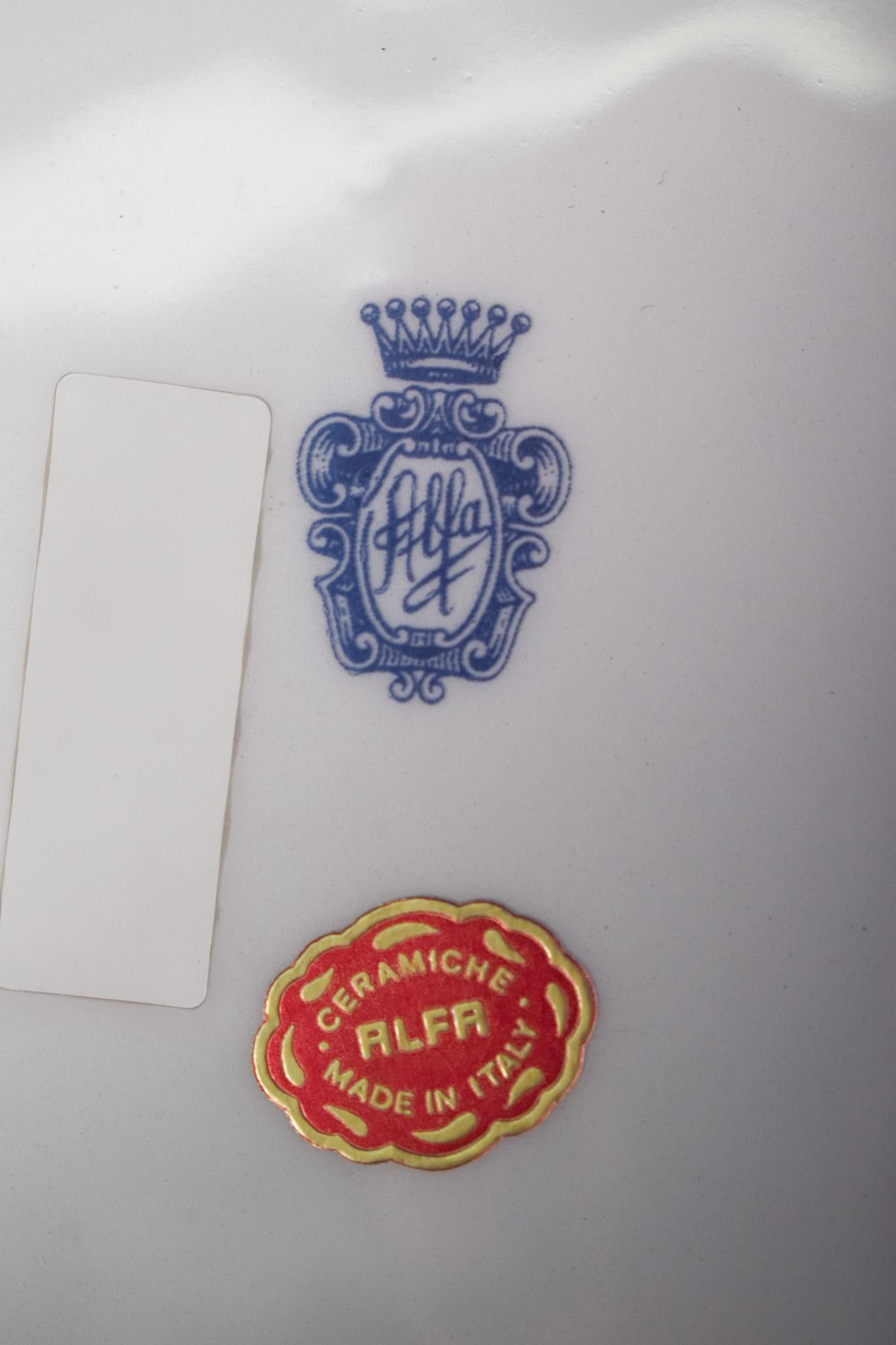 European Alfa Italian Ceramic Oval Platter In Good Condition For Sale In Lisboa, Lisboa