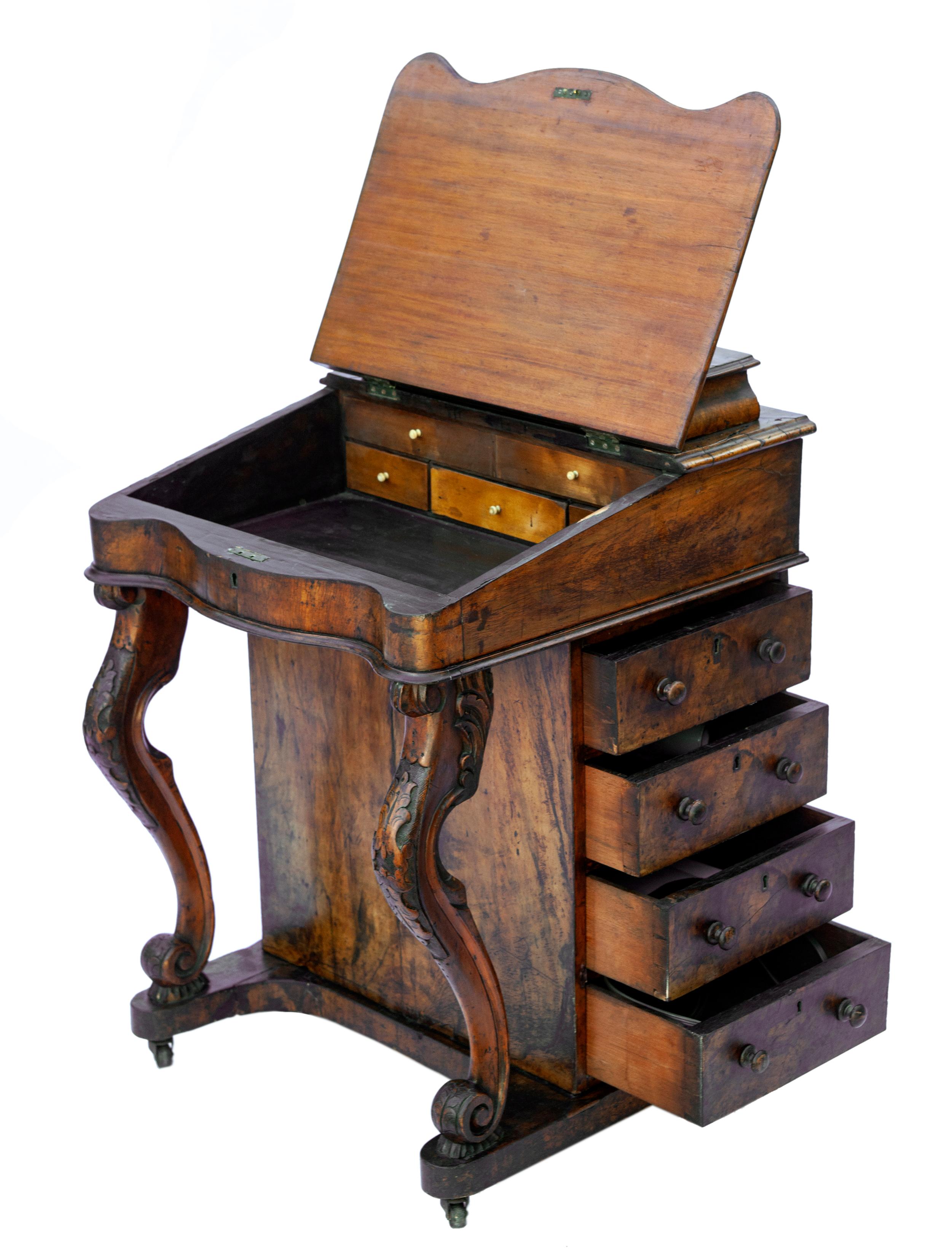 Europäischer antiker Davenport-Schreibtisch im Angebot 3