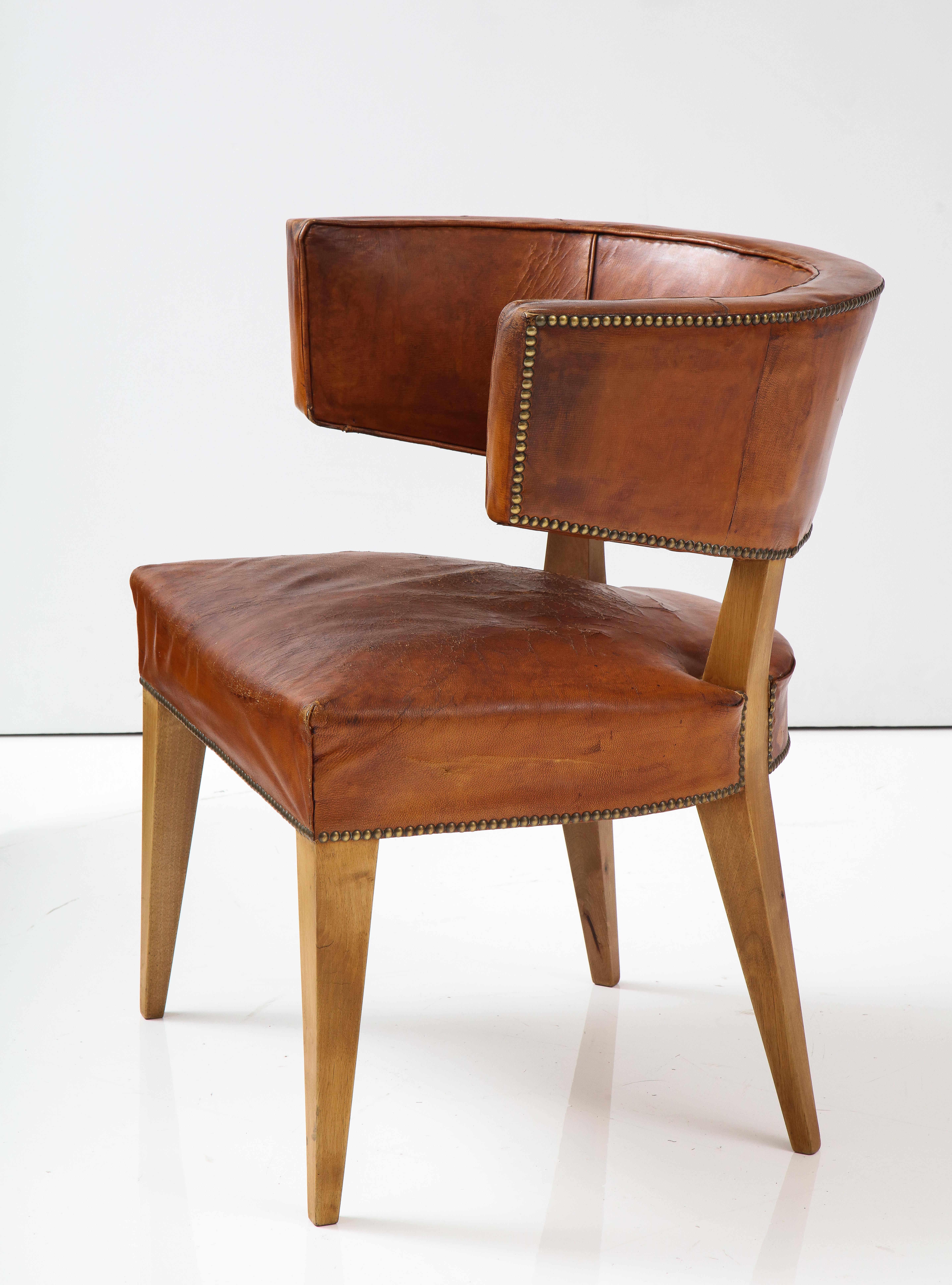 European Art Deco Havana Leather Klismos Chair, 1930's In Good Condition In Brooklyn, NY