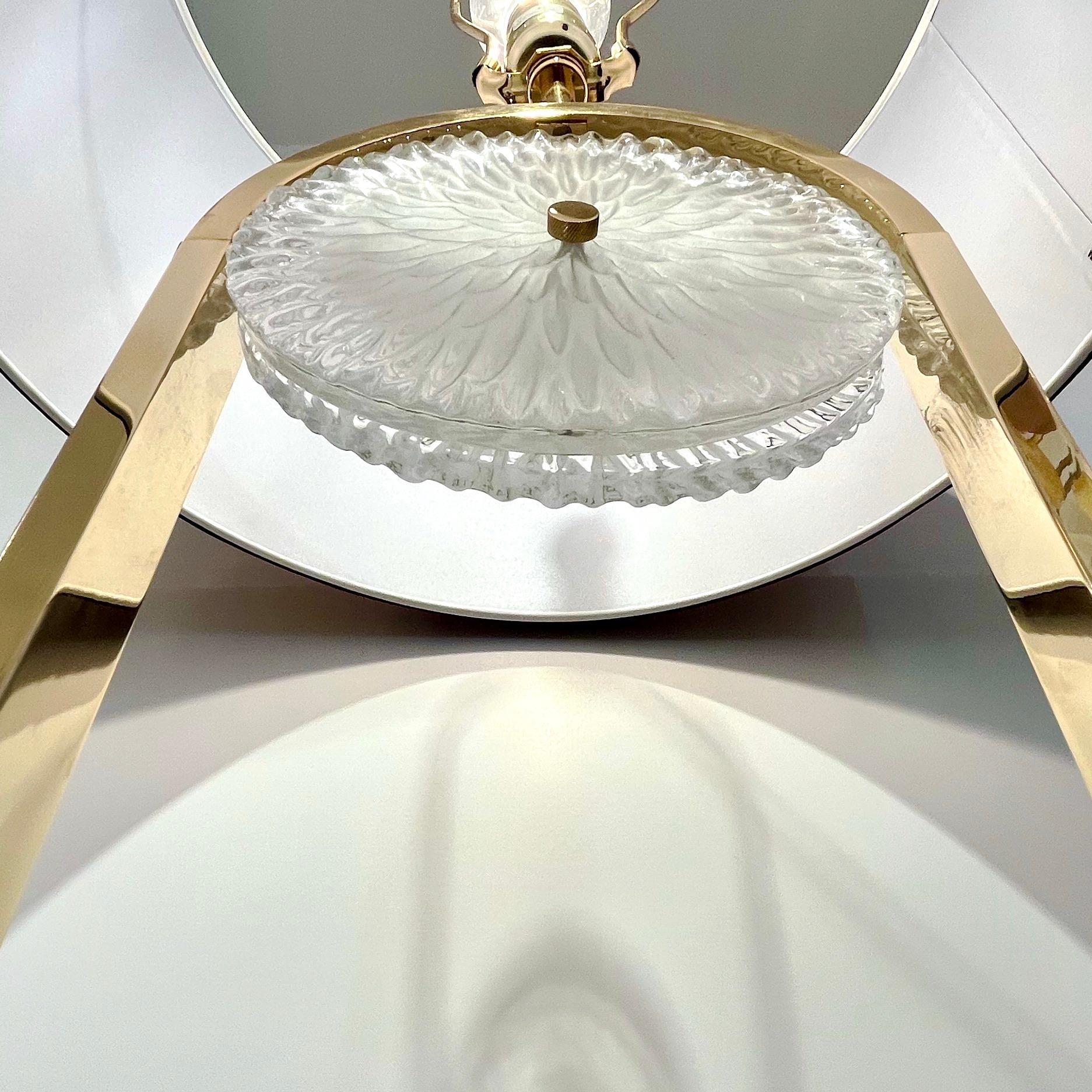 XXIe siècle et contemporain Lampadaire minimaliste de style Art déco européen en cristal de Murano, verre et laiton en vente