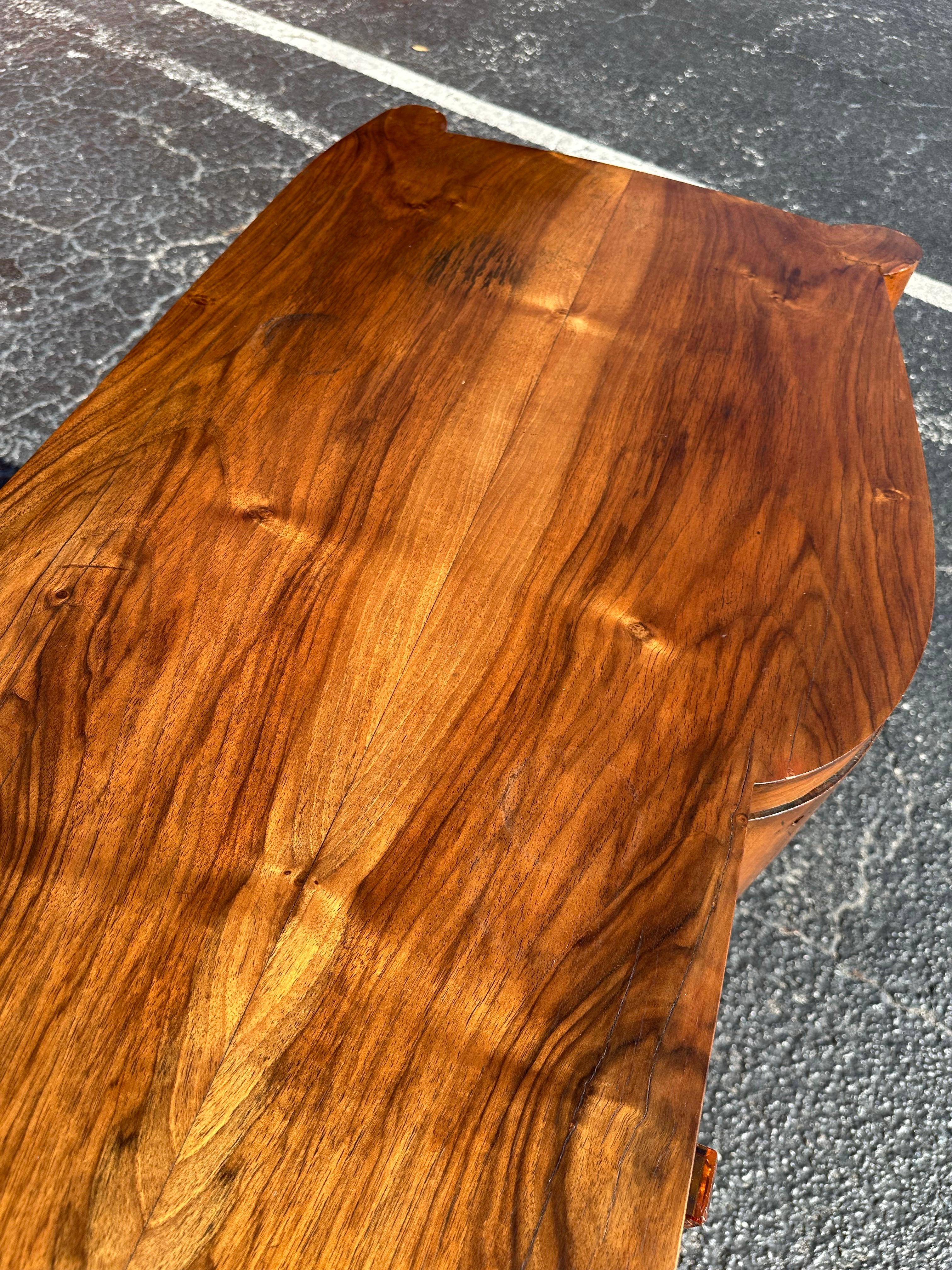 Credenza Art Deco europea in legno di noce e boro in vendita 5