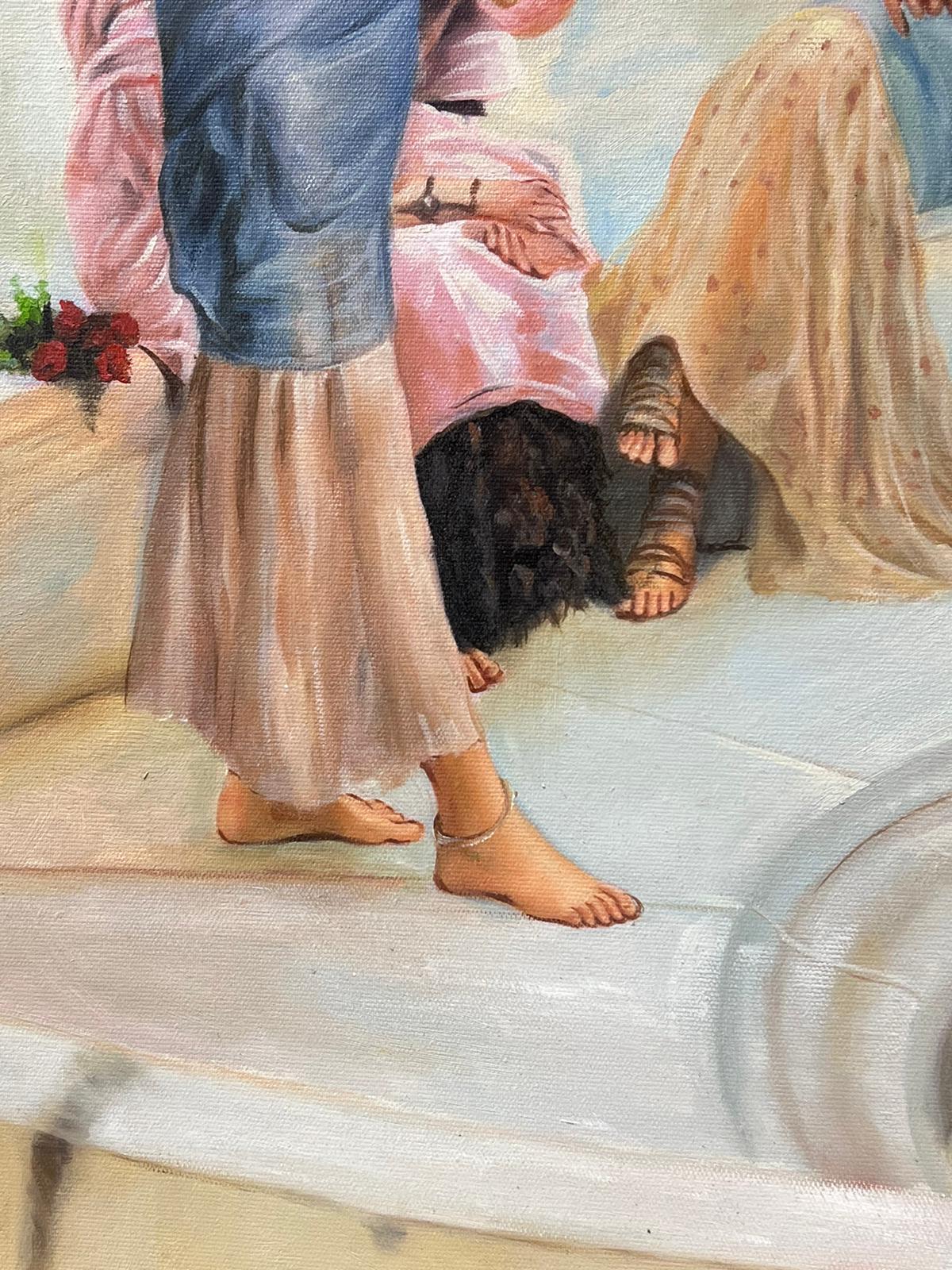Doncellas clásicas griegas en terraza junto a estanque de carpas Pintura al óleo grande sobre lienzo - Figurative Painting Gris de European Artist