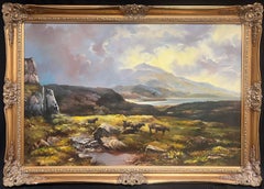 Énorme paysage écossais des Highlands signé, cadre doré évasé