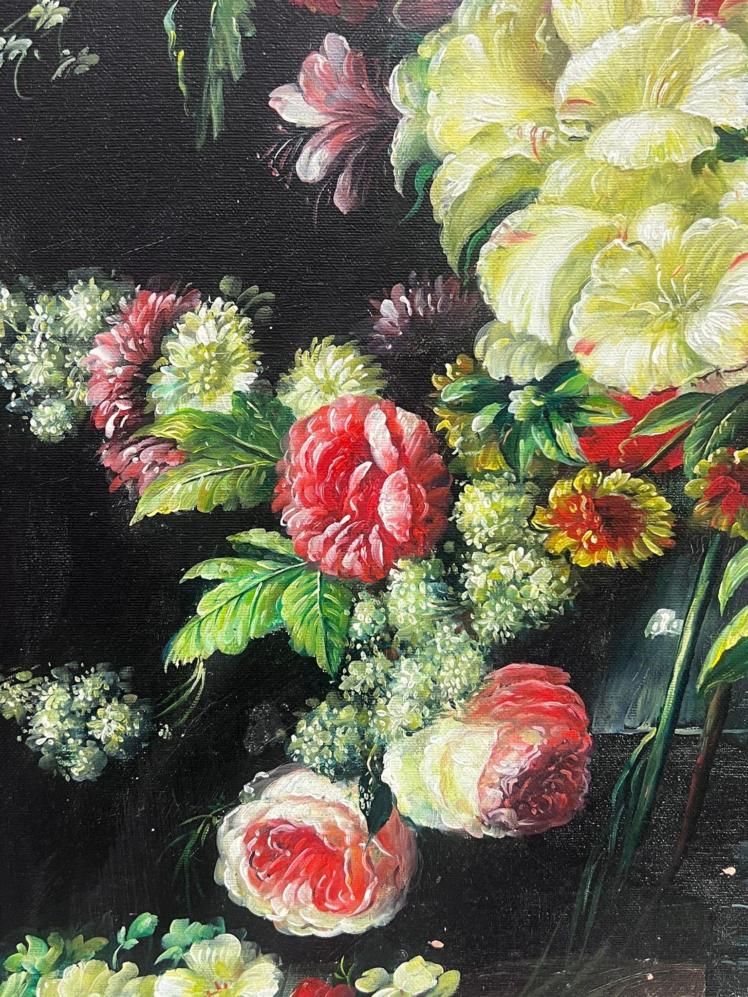 Grande Nature Morte colorée de fleurs Profusion de pétales et de fleurs Peinture à l'huile - Moderne Painting par European Artist