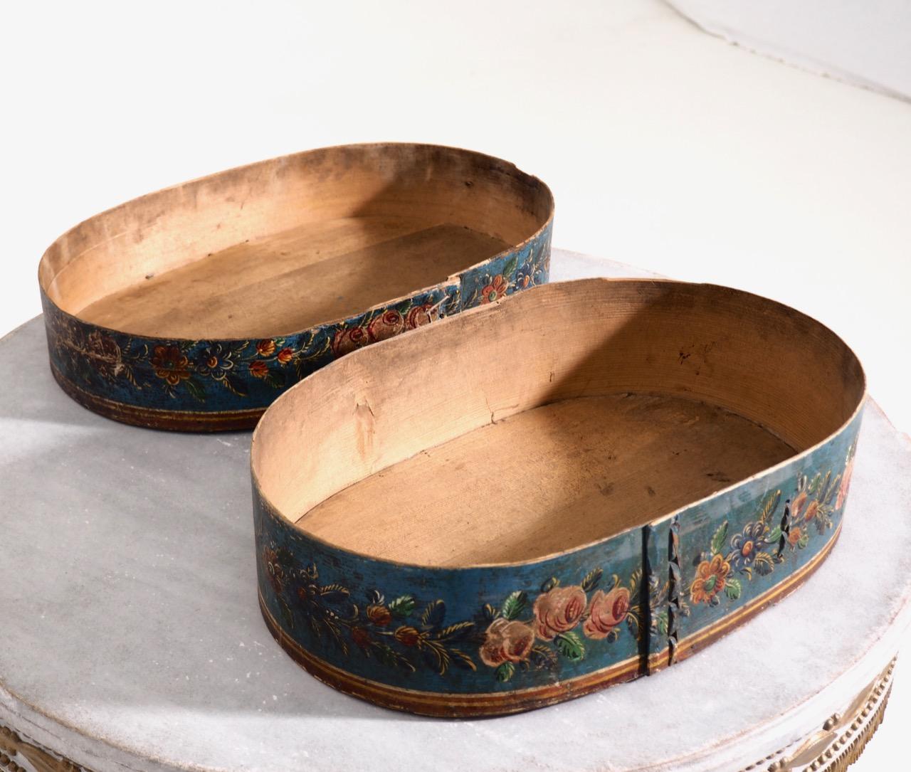 European Box in Original Paint, Early 19th Century For Sale 3