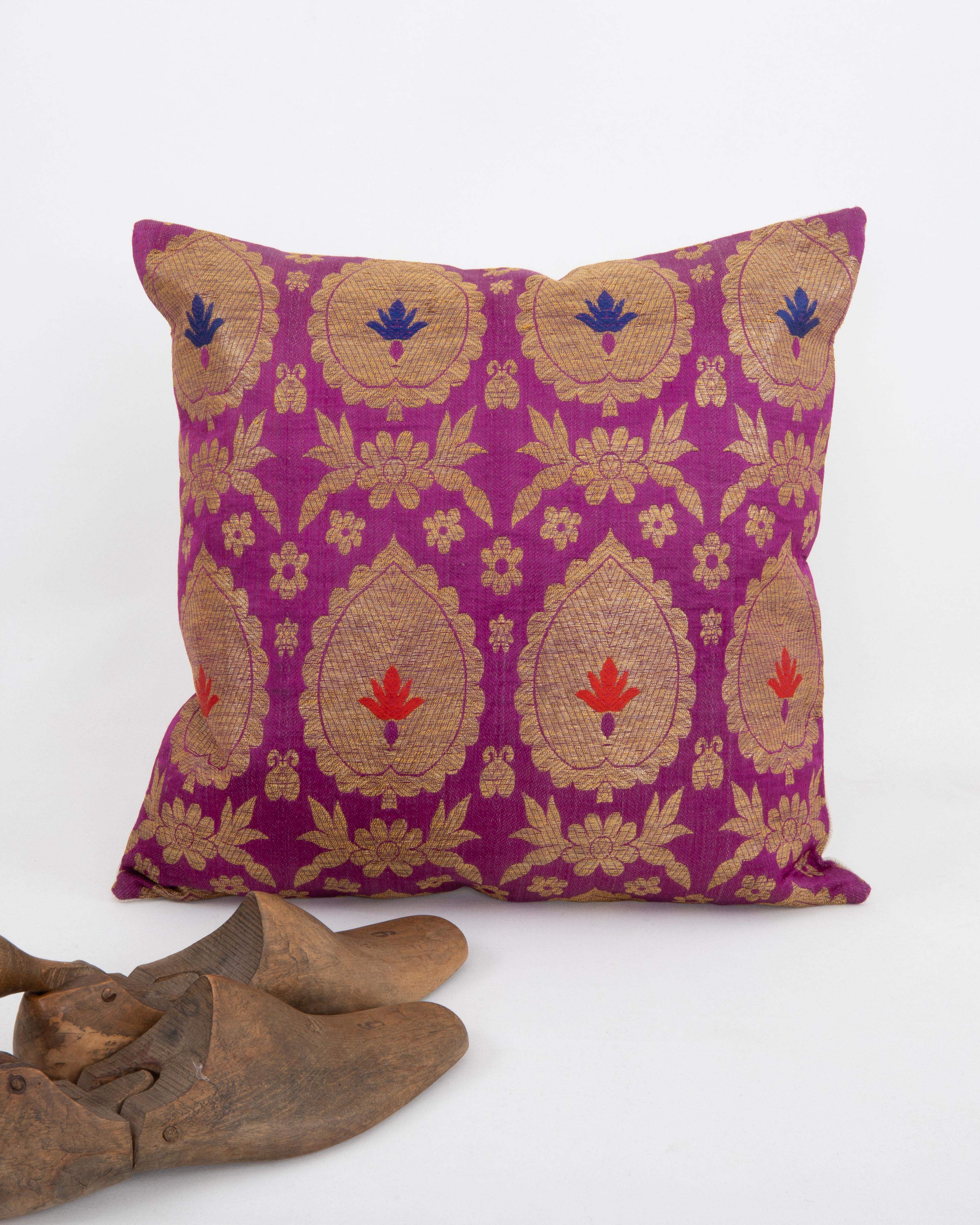 Woven European Brocade Pillowcase , Early 20th Century. France or Italy For Sale