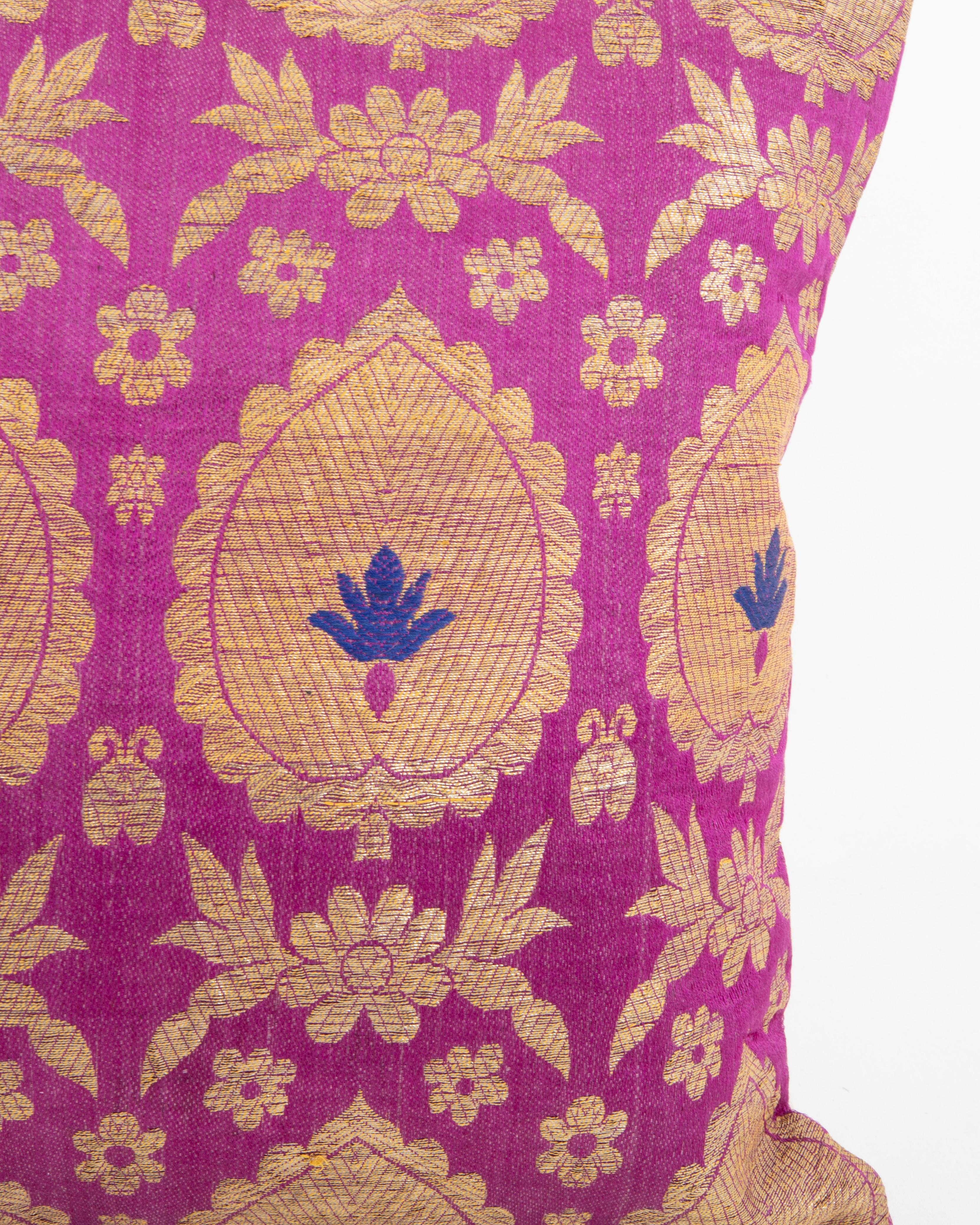 Woven European Brocade Pillowcase , Early 20th Century. France or Italy For Sale