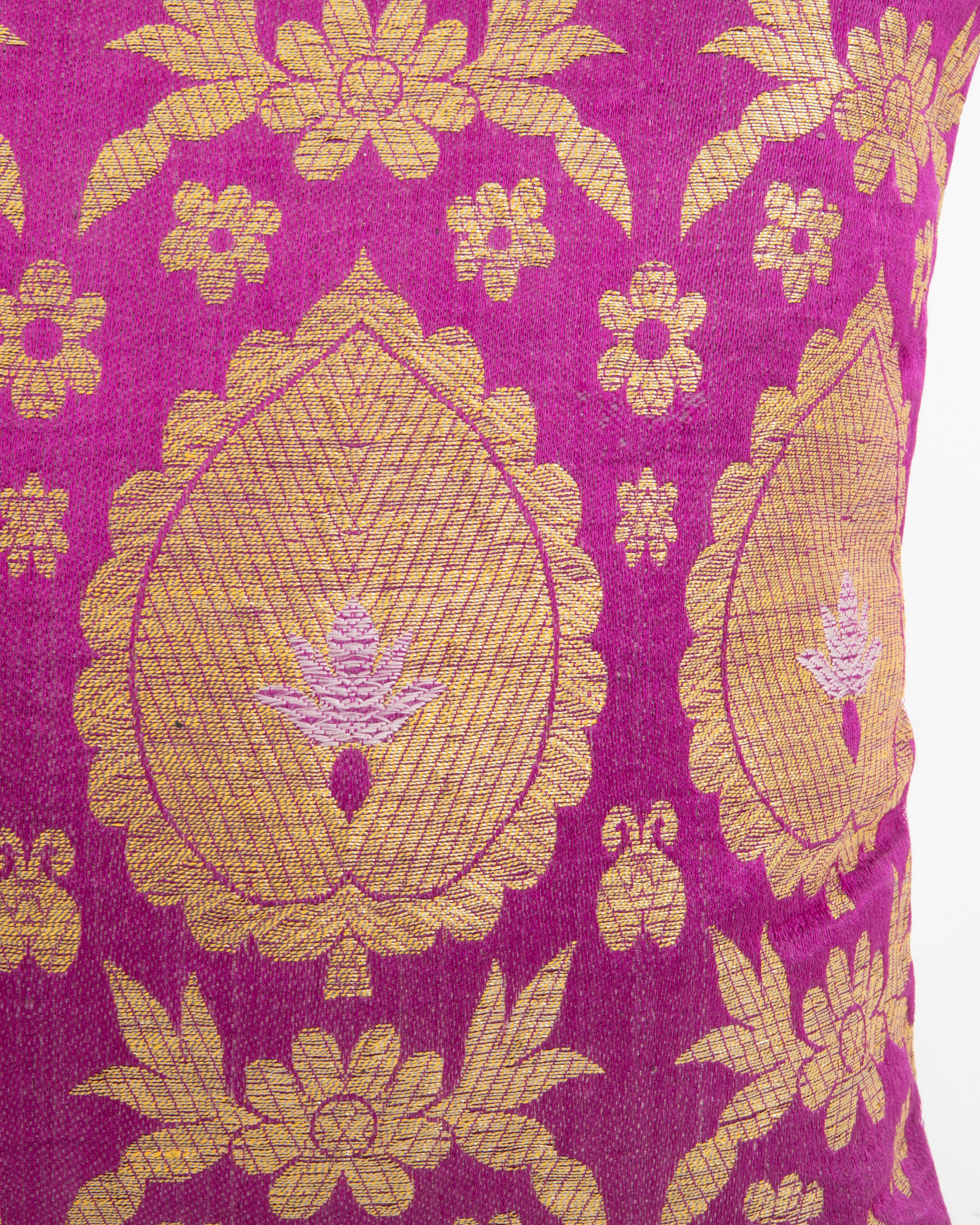 Woven European Brocade Pillowcase , Early 20th Century. France or Italy For Sale
