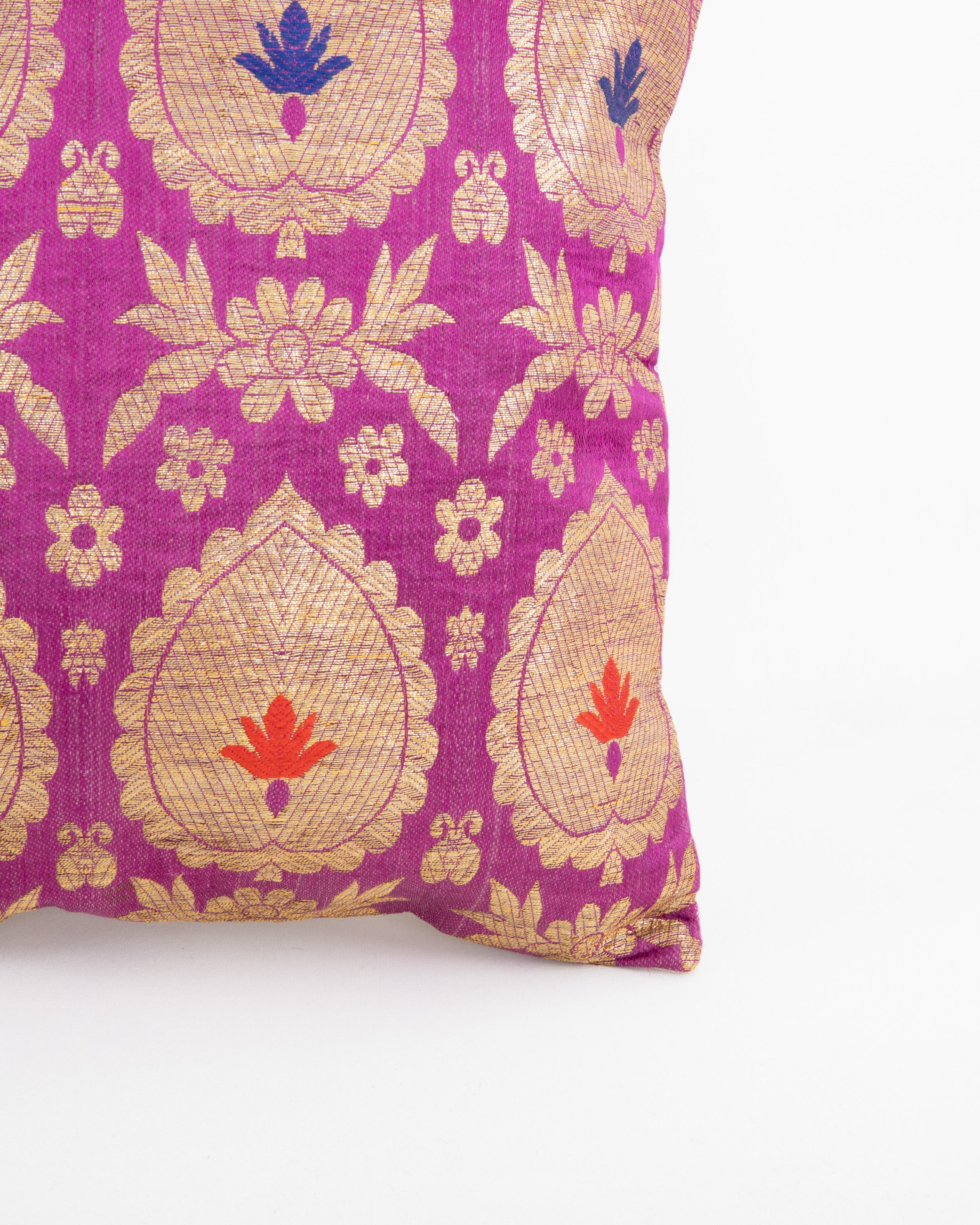 Woven European Brocade Pillowcase , Early 20th Century. France or Italy For Sale
