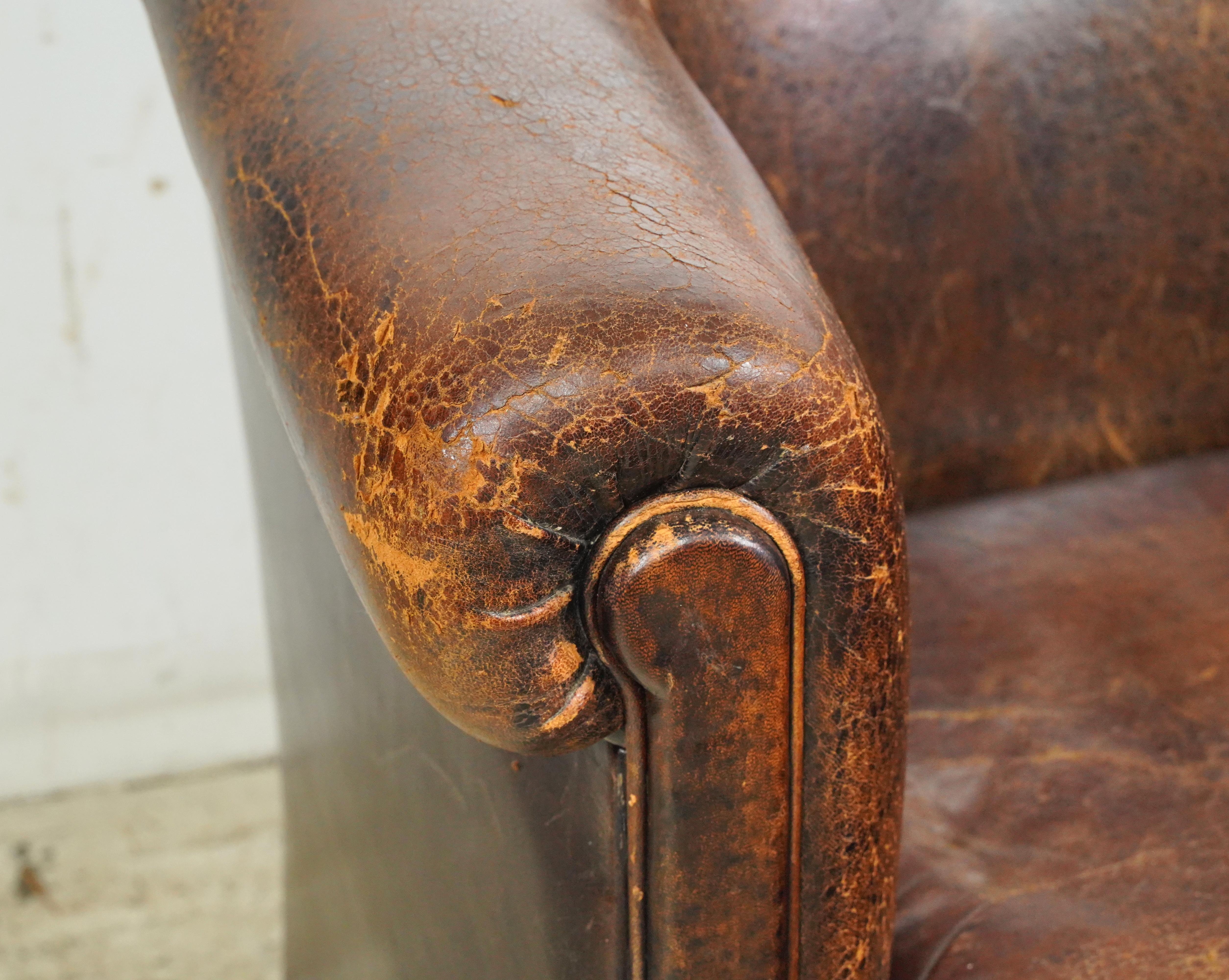 European Brown Barrel Leather Club Chair In Good Condition For Sale In New York, NY