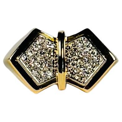 European butterfly ring 18 carat gold with 28 diamonds of 0.28 carat For Sale