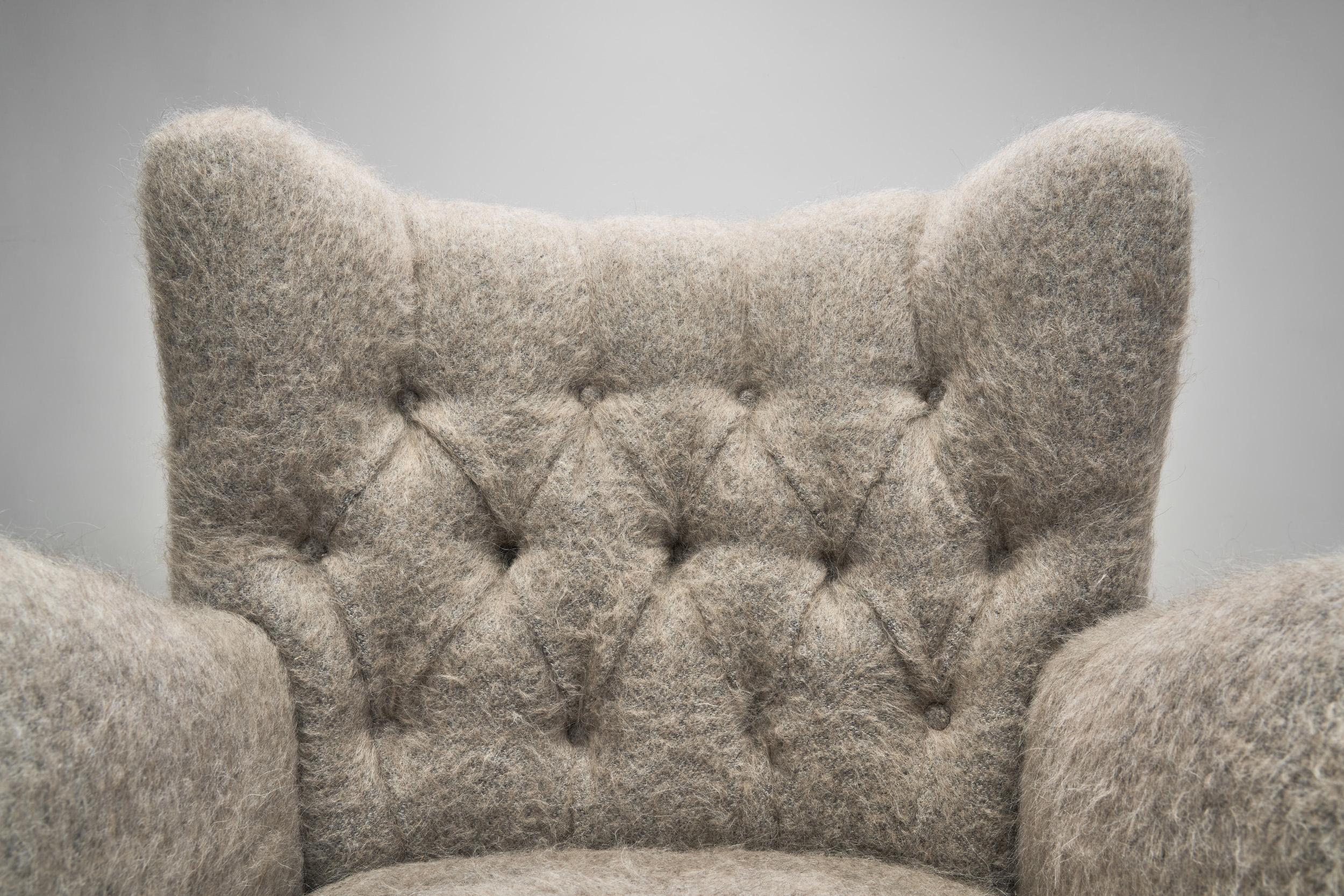Sillón de Ebanista Europeo Tapizado en Lana, Europa ca 1950s en venta 7