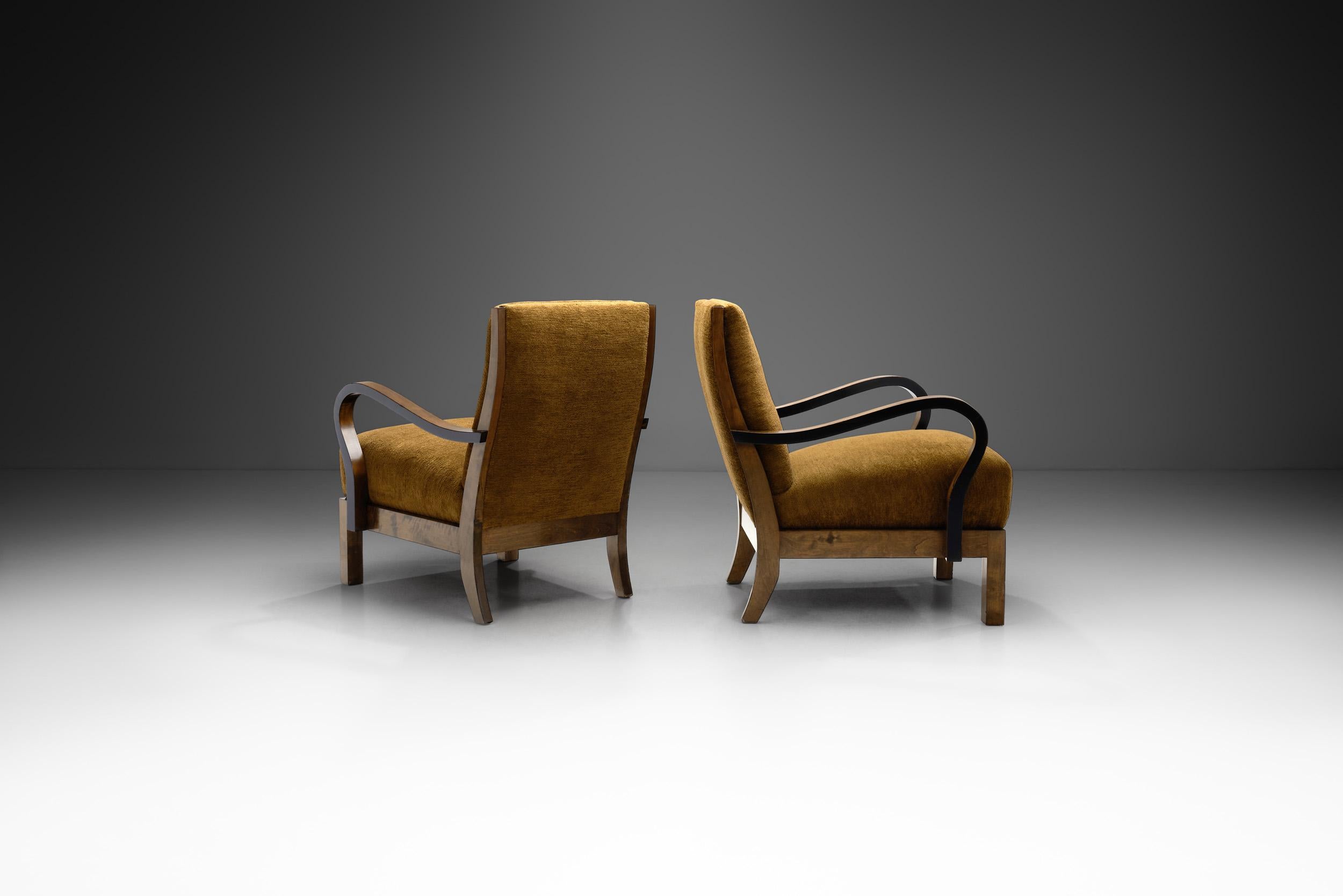 Mid-20th Century European Cabinetmaker Armchairs with Curved Arms, Europe, 1930s