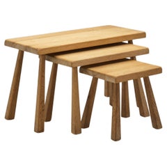 European Cabinetmaker Solid Oak Nesting Tables, Europe ca 1950s