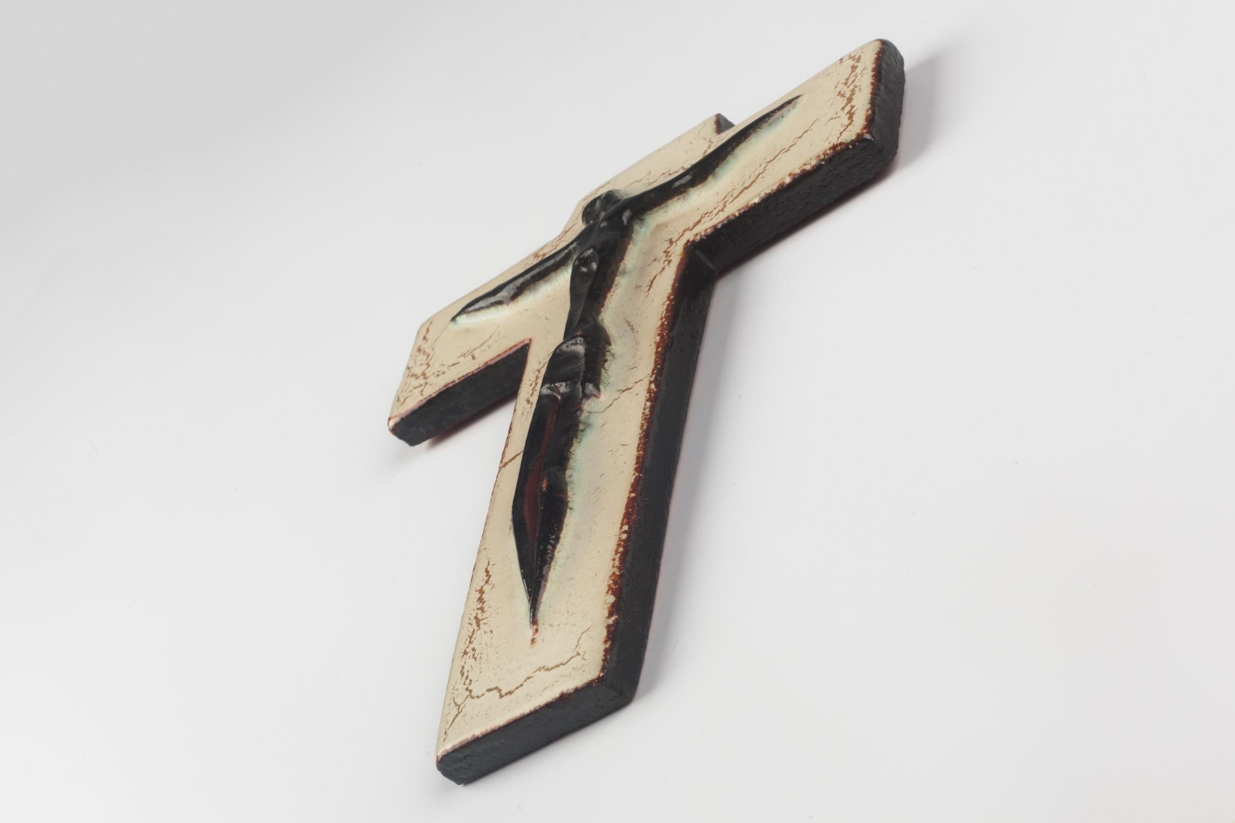 European Ceramic Crucifix in Black, Brown, Beige, 1960s In Good Condition In Chicago, IL