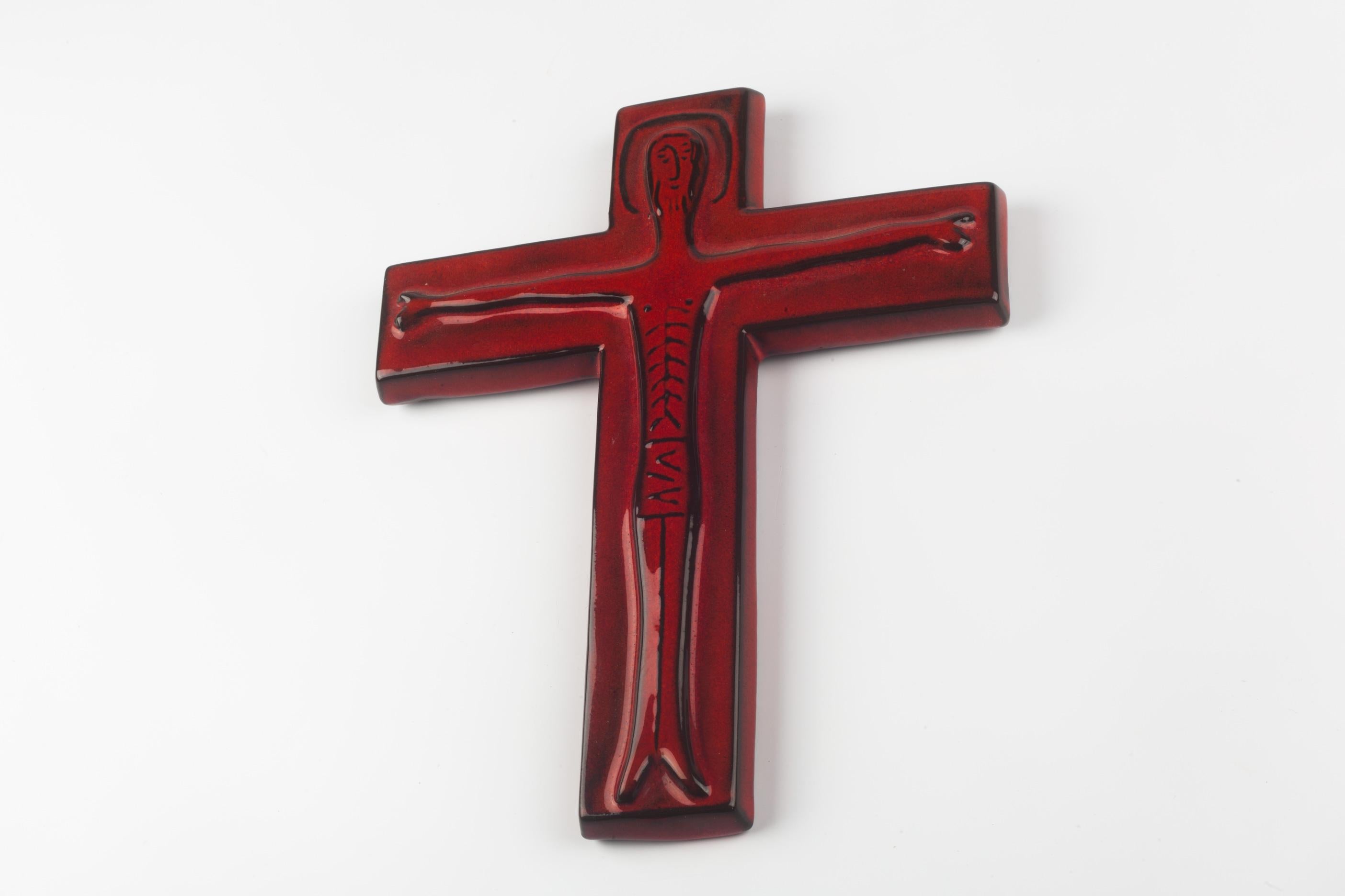 Modern European Ceramic Crucifix, Red, Black Contour, 1970s