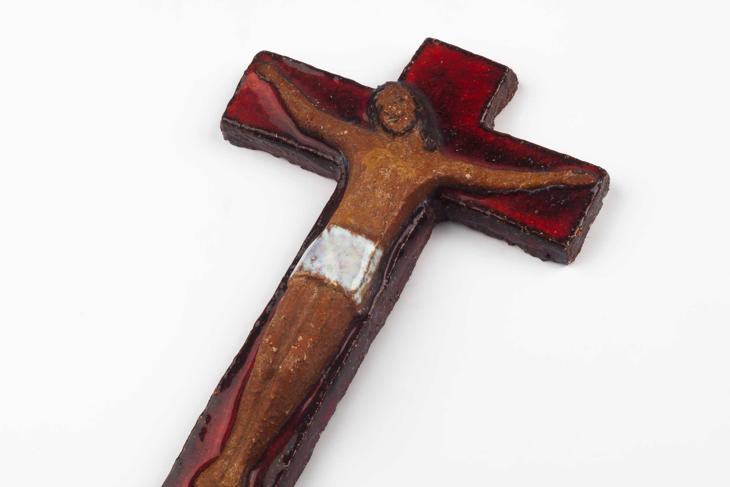 European Ceramic Crucifix, Red, Brown and White, 1960s 1