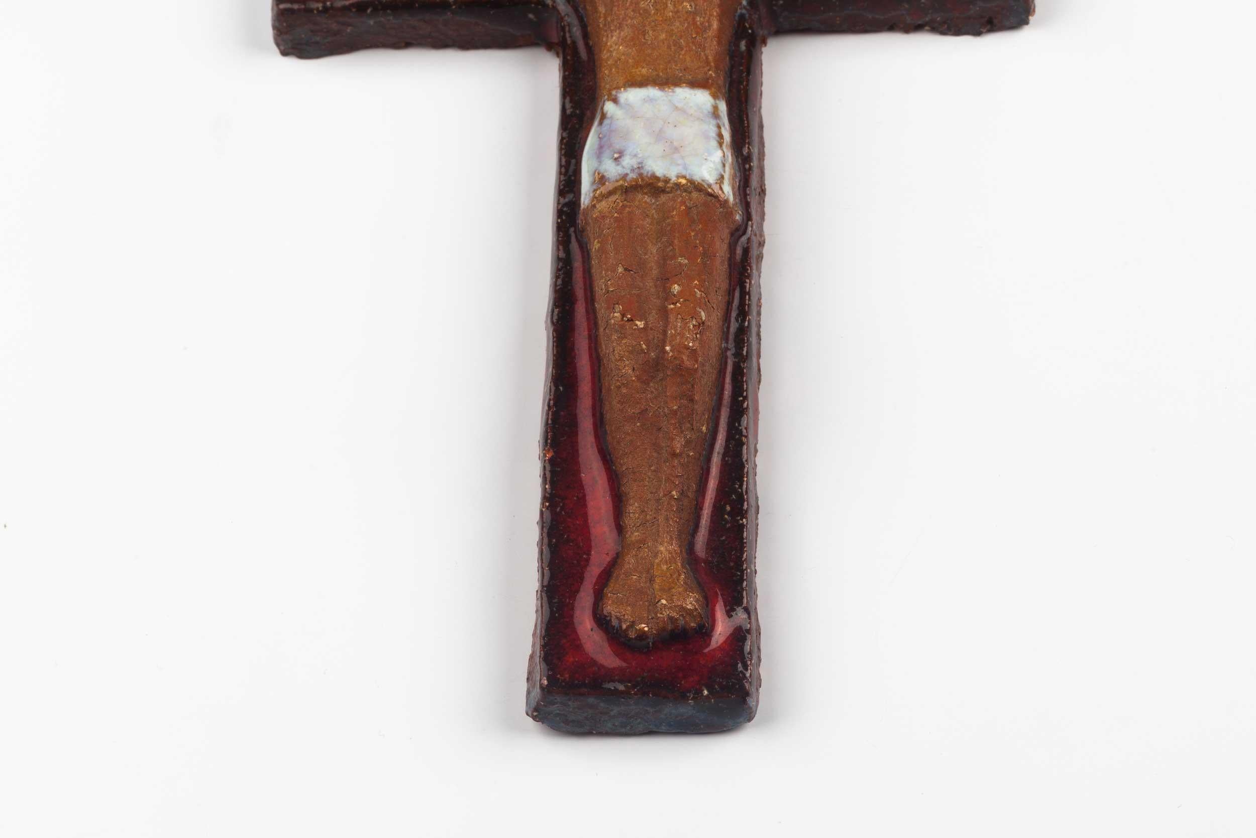 European Ceramic Crucifix, Red, Brown and White, 1960s 2