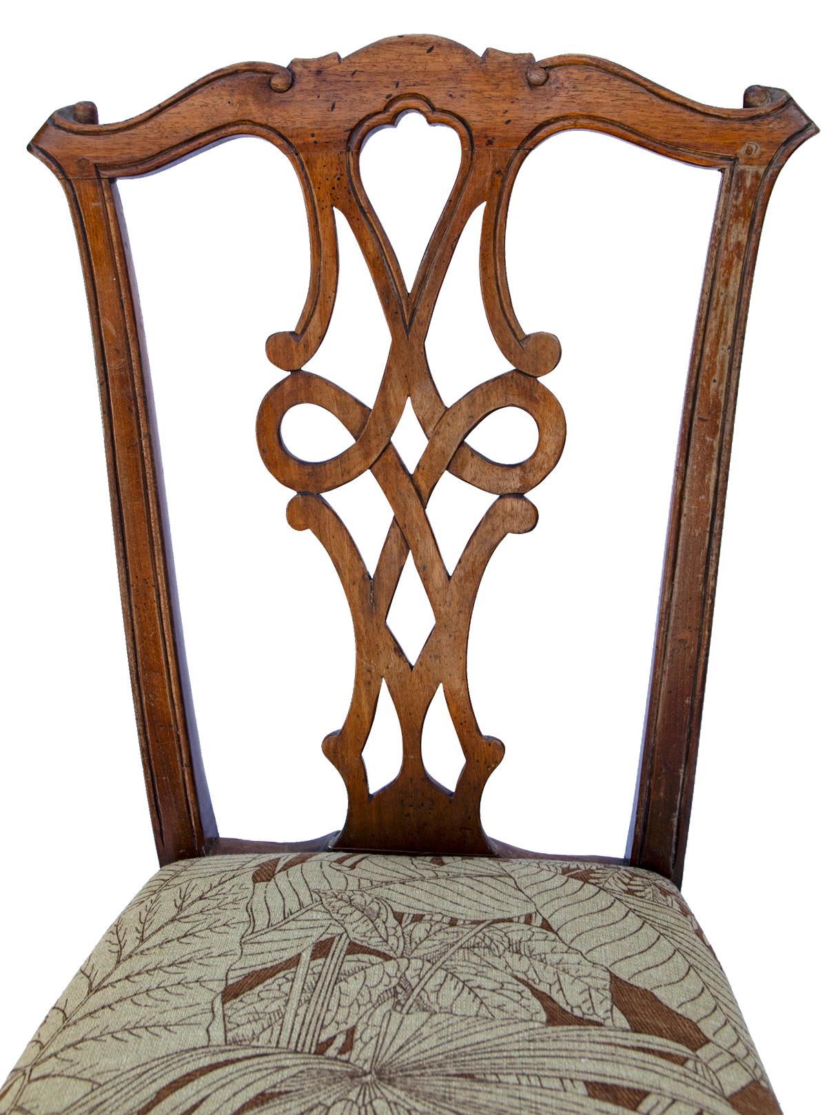 Sedie da sala da pranzo in stile Chippendale europeo; set / 8 in vendita 5