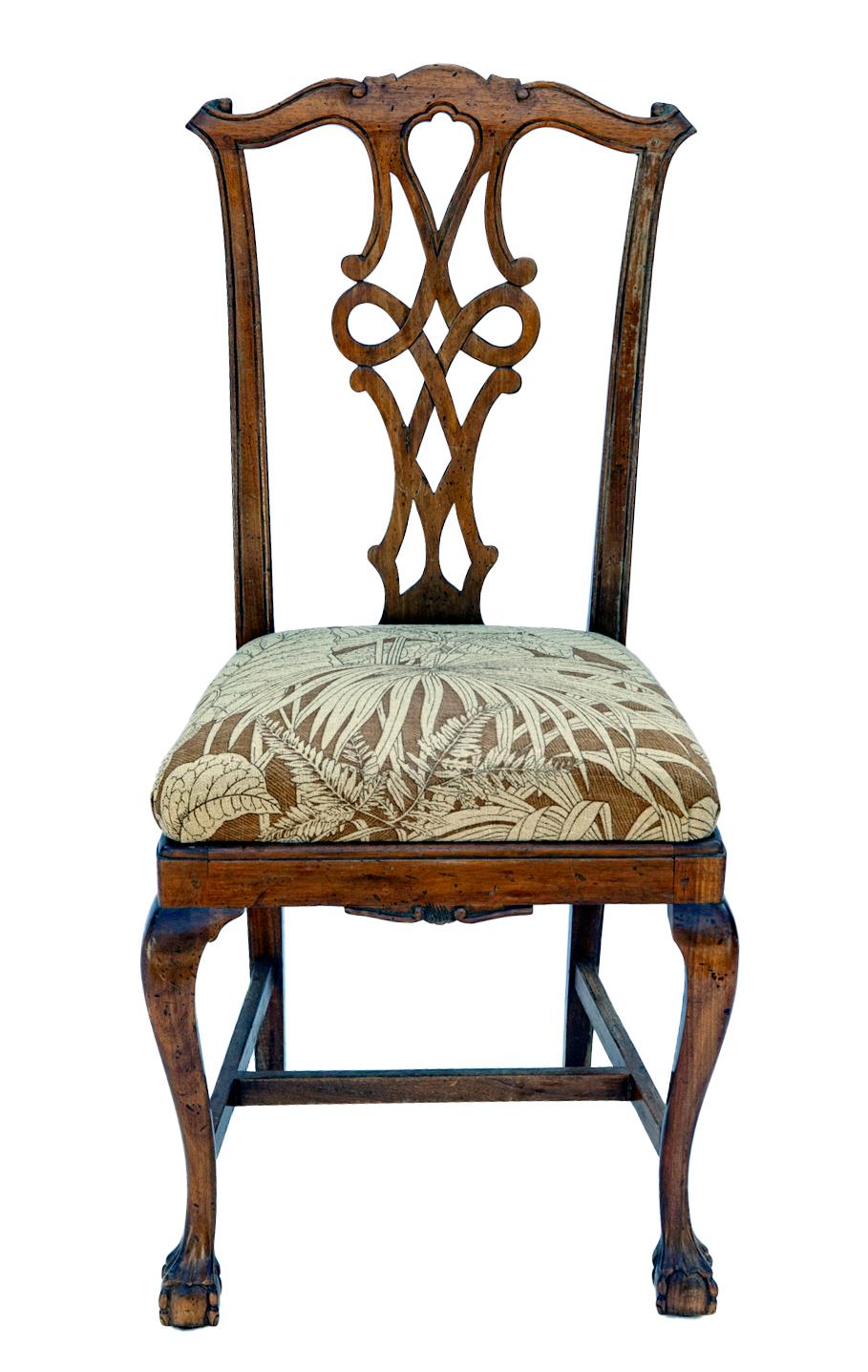 Cotone Sedie da sala da pranzo in stile Chippendale europeo; set / 8 in vendita
