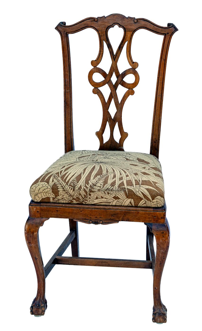 Sedie da sala da pranzo in stile Chippendale europeo; set / 8 in vendita 2
