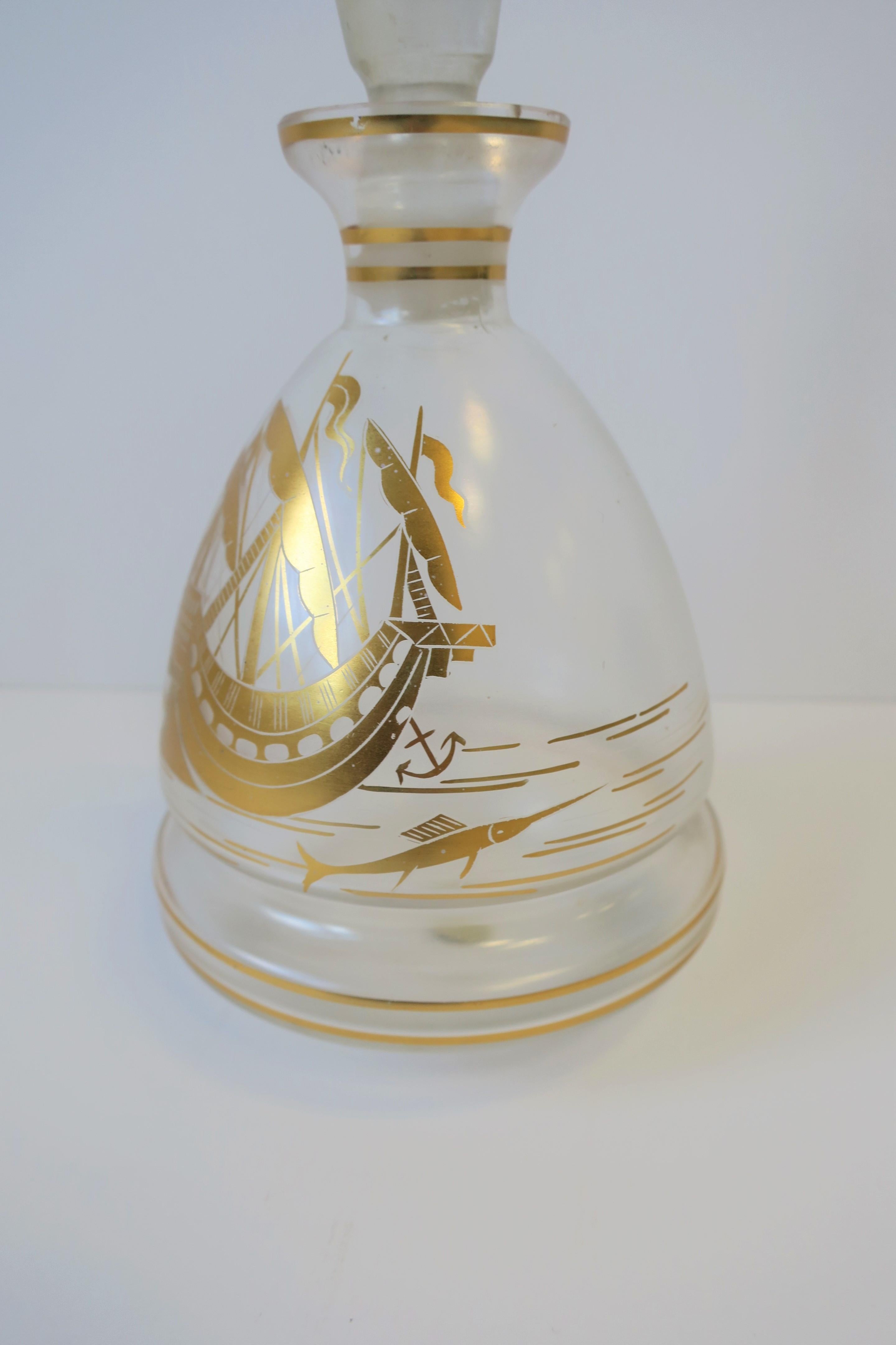 Juego de decantador y vaso de chupito con diseño náutico dorado Artículos de bar en venta 3
