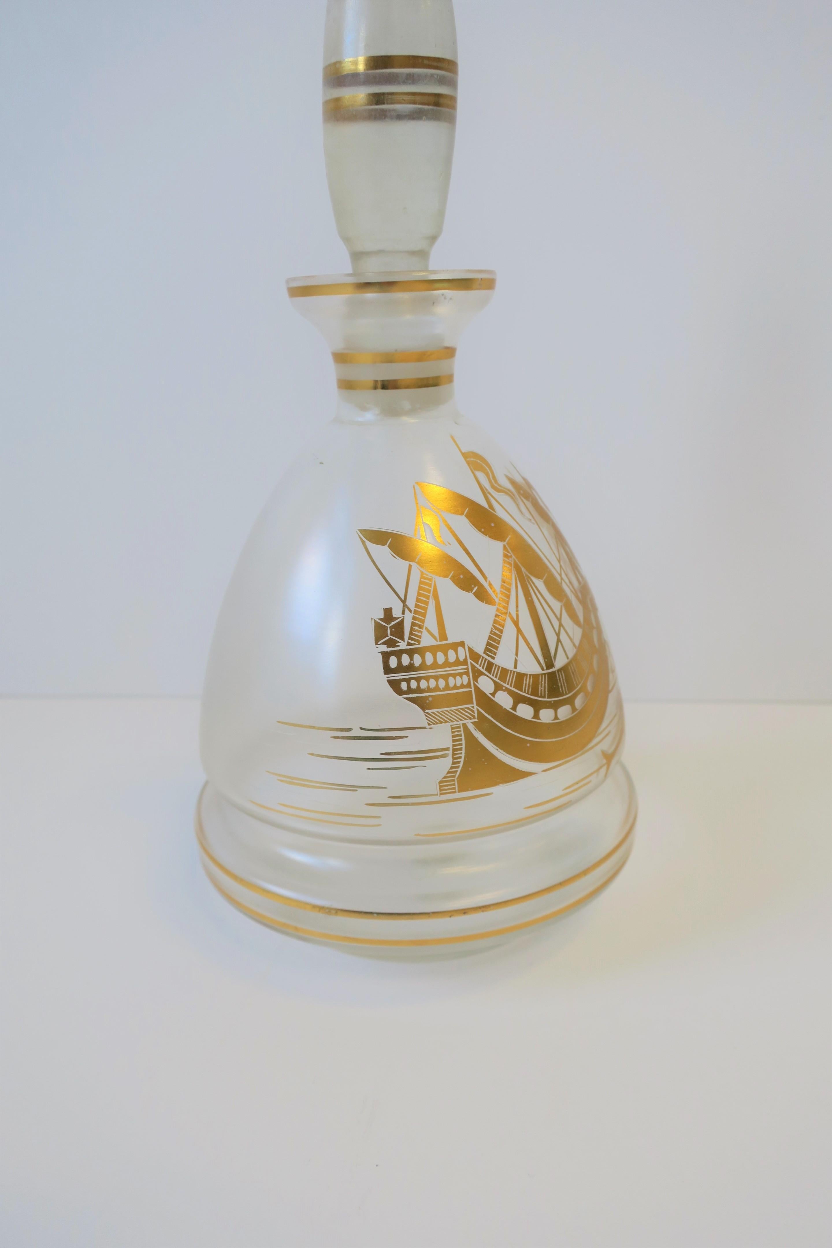 Juego de decantador y vaso de chupito con diseño náutico dorado Artículos de bar en venta 4