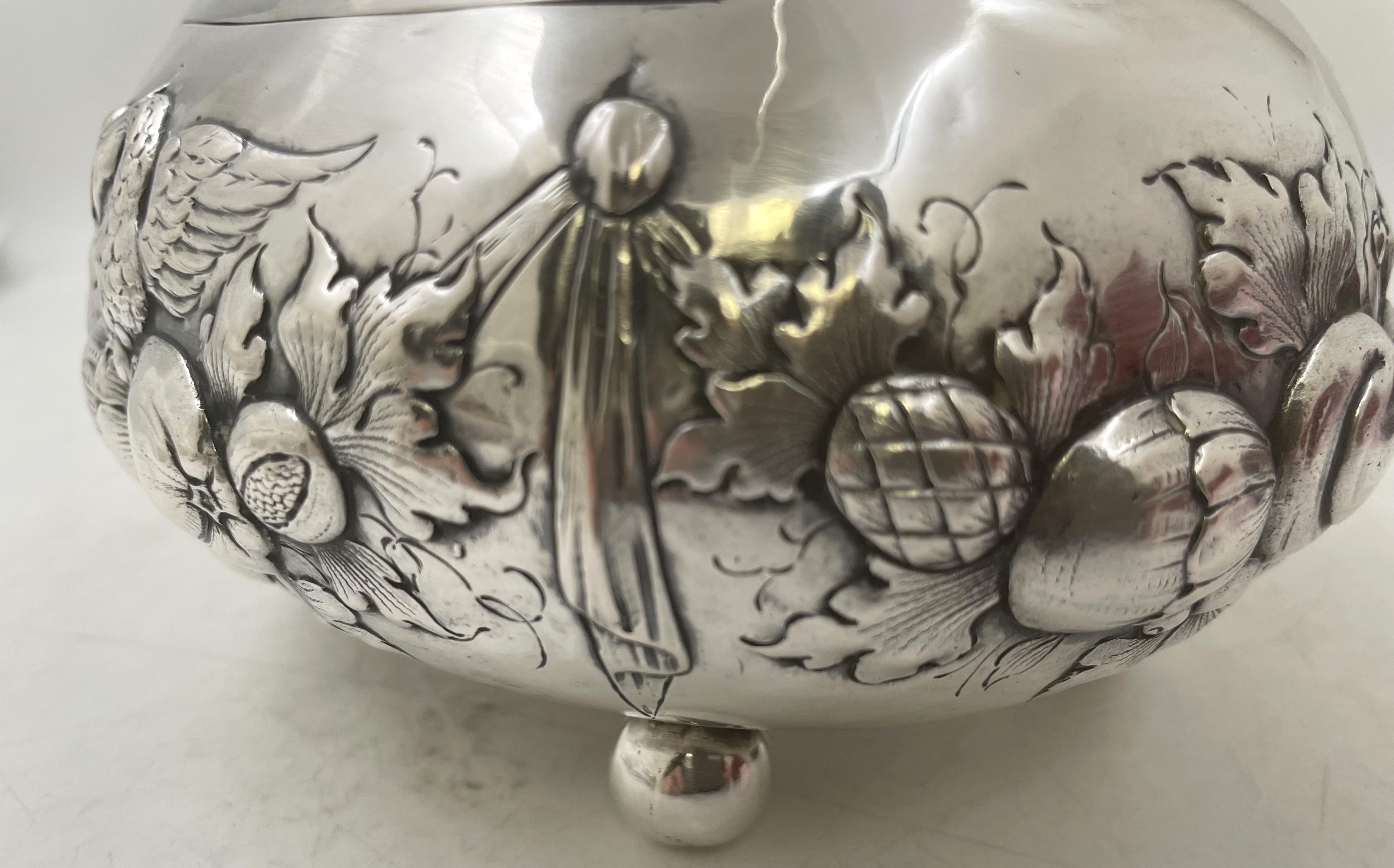 European Continental Silver Etrog Esrog Box from 19th Century For Sale 3
