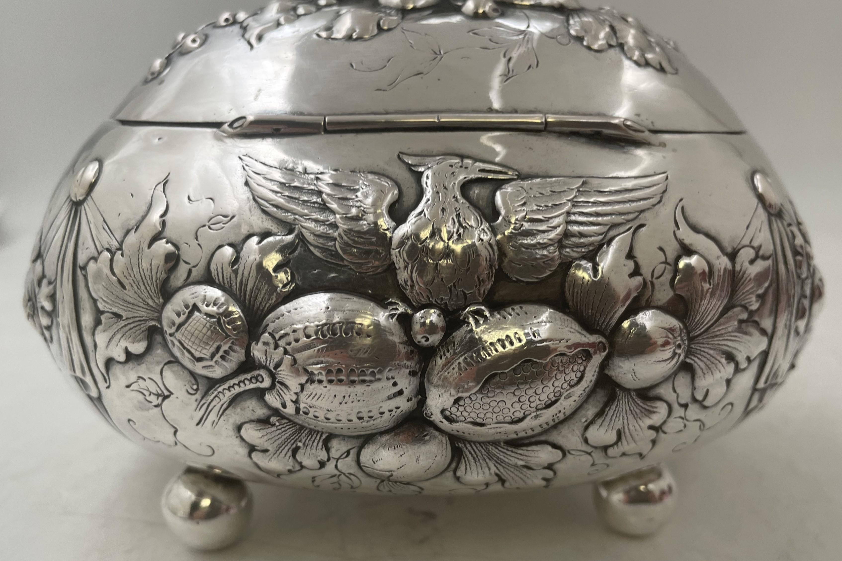 European Continental Silver Etrog Esrog Box from 19th Century For Sale 5
