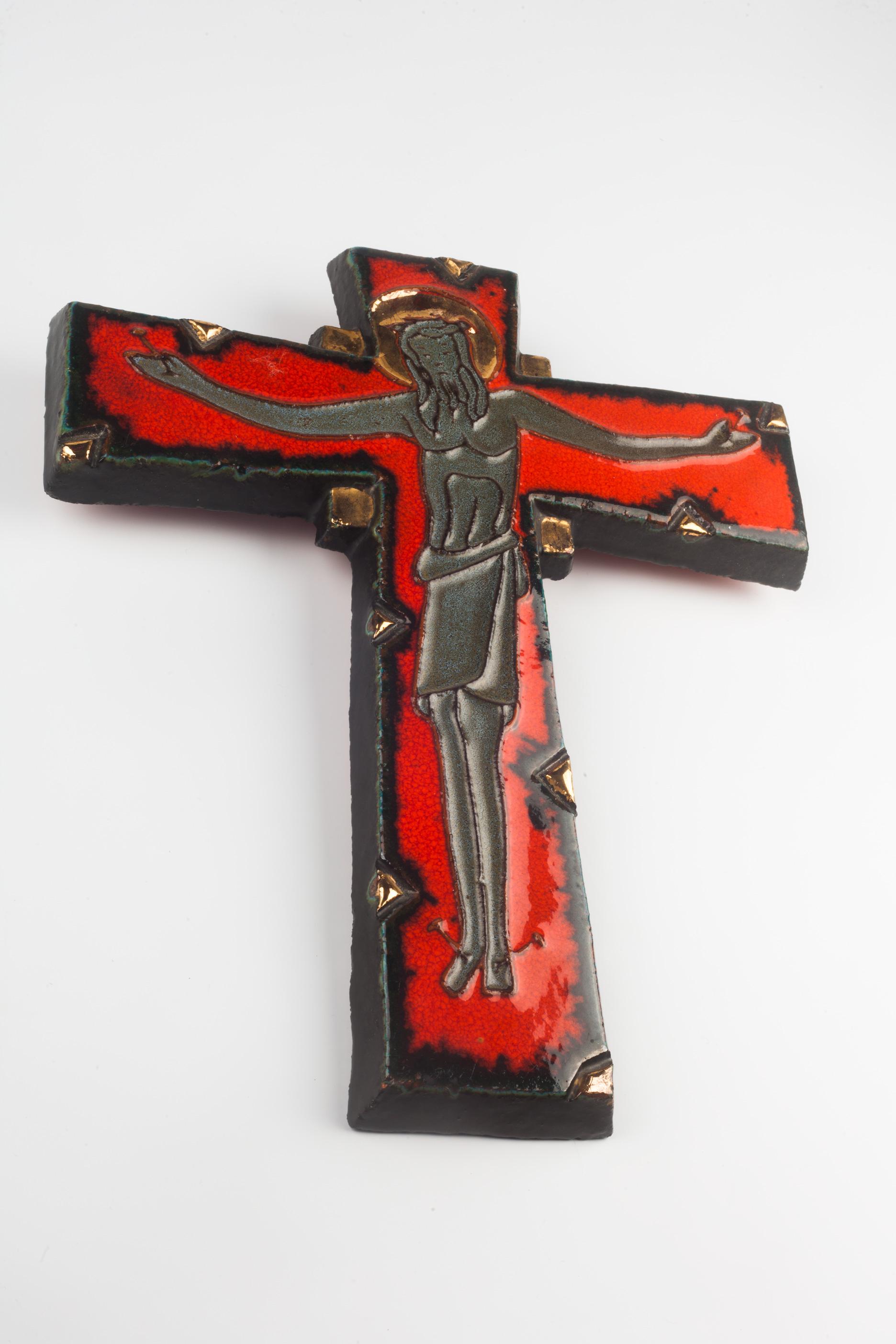 European Crucifix, Red, Black, Gilt Ceramic, 1970s In Good Condition In Chicago, IL