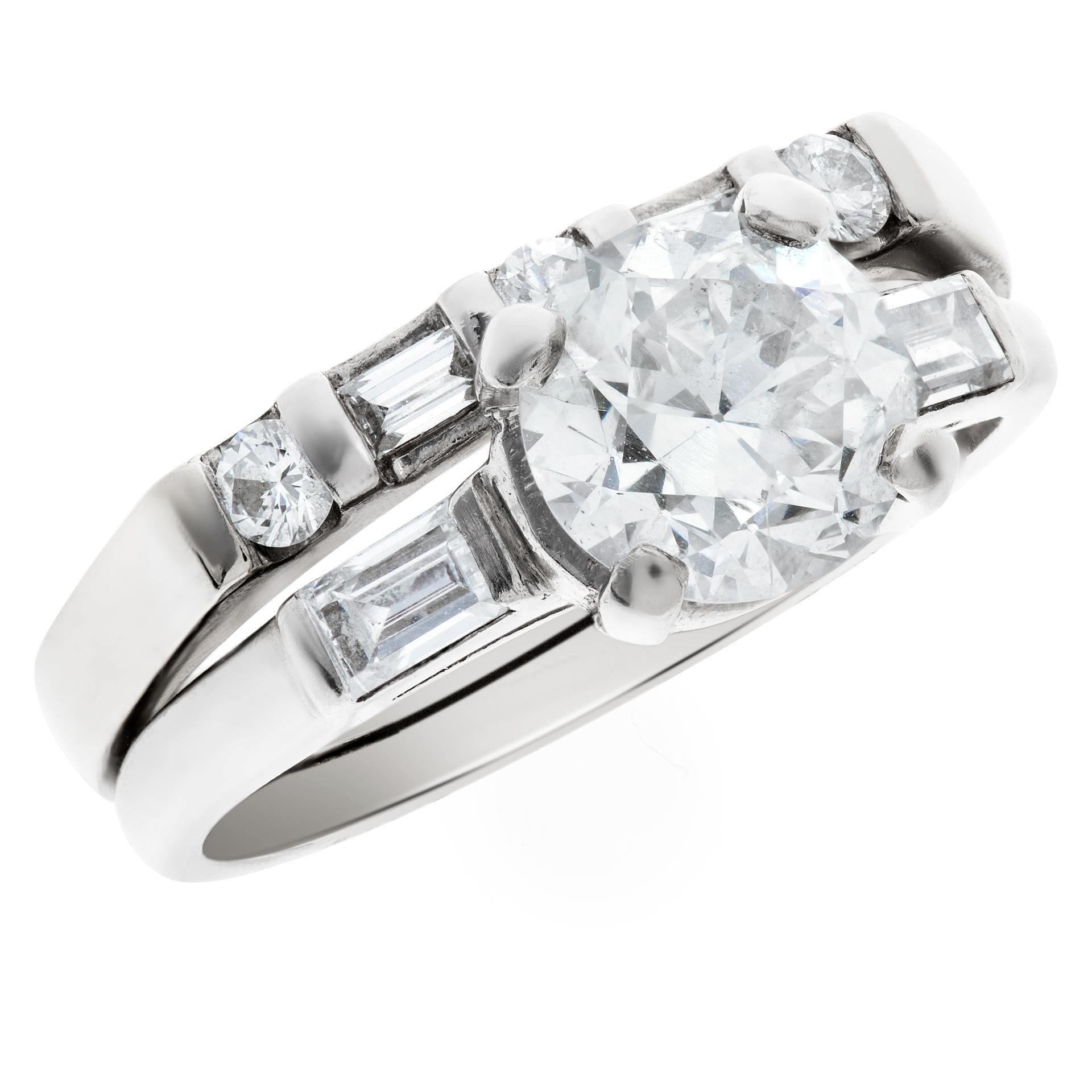 Bague en diamant de taille européenne, diamant central de 1,2 carat de couleur J et de pureté I1 Excellent état - En vente à Surfside, FL