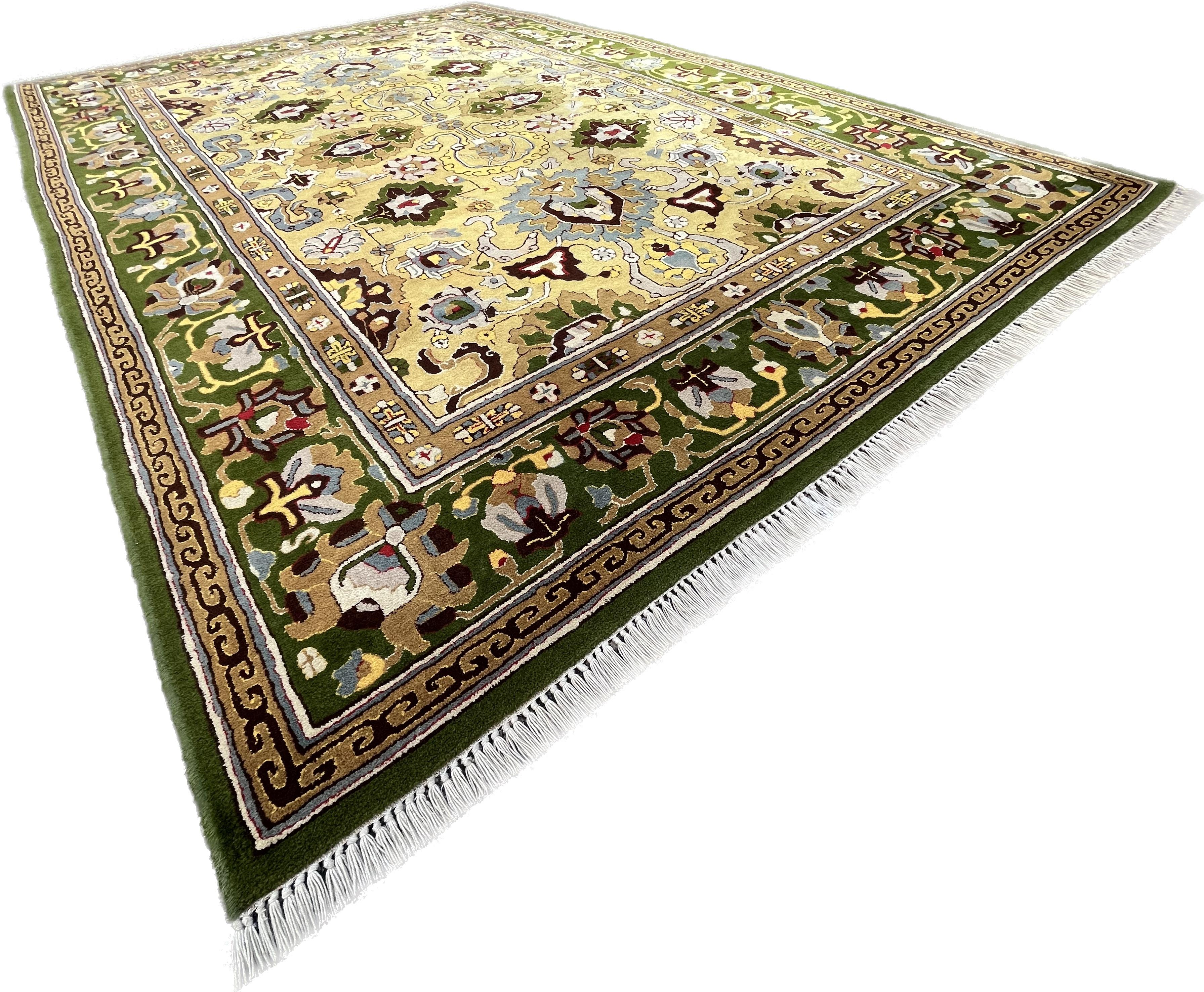 European Design Carpet From The Safavid Empire In Good Condition In RÉDING, FR