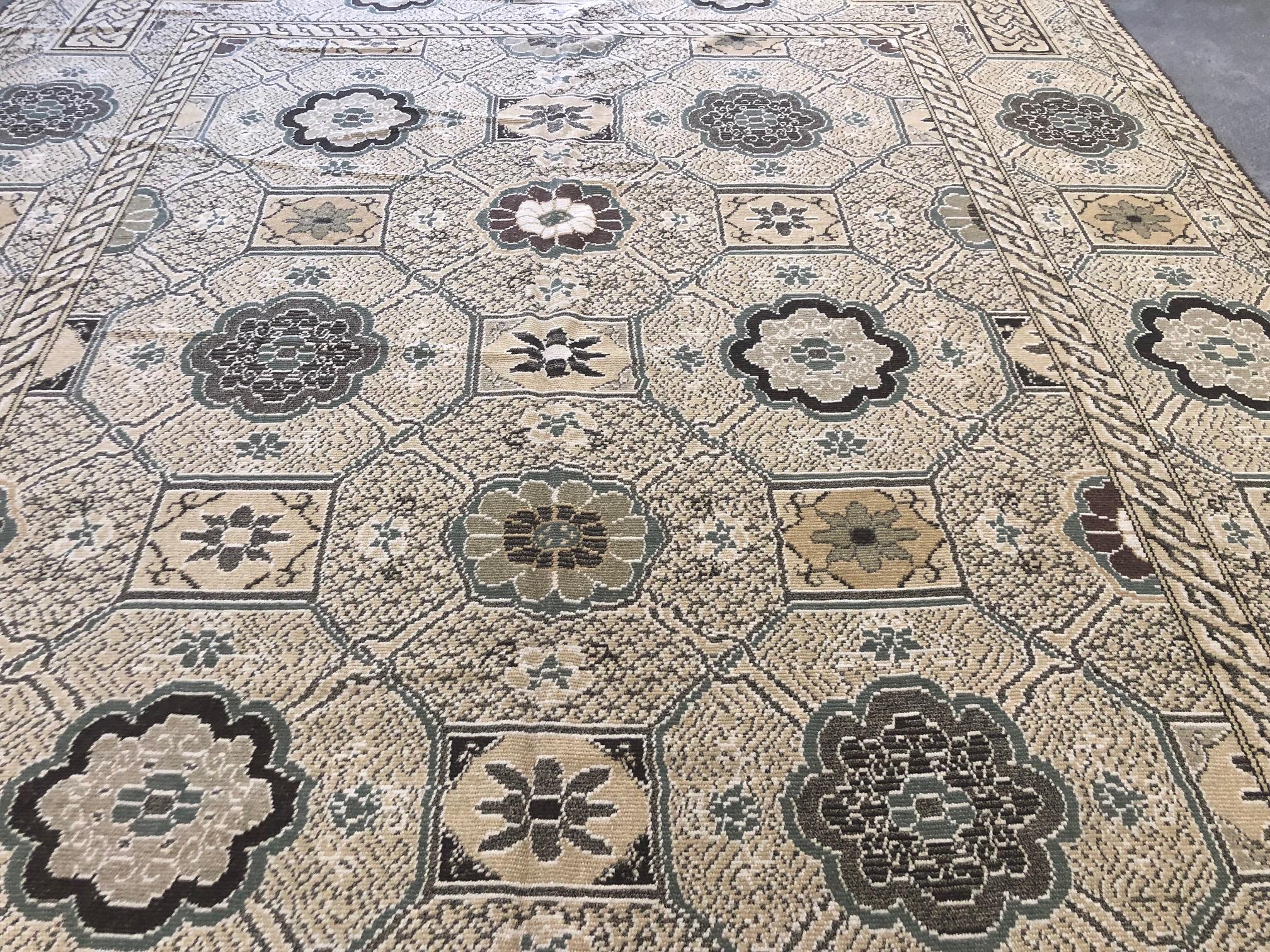 Hand-Knotted European Design Collection 'Antique Tile' Area Rug For Sale