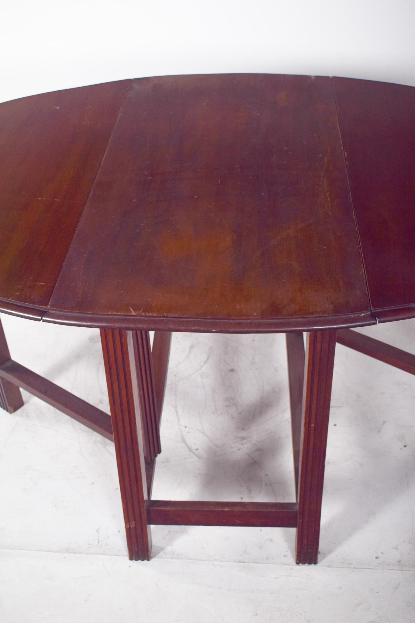 European Flip Flap Oval-Top Table For Sale 4