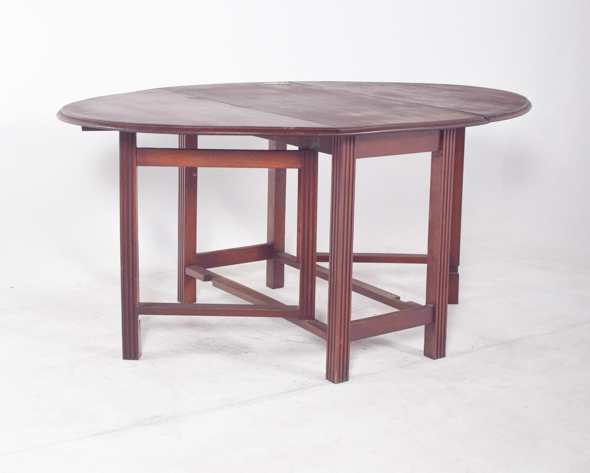European Flip Flap Oval-Top Table For Sale 1