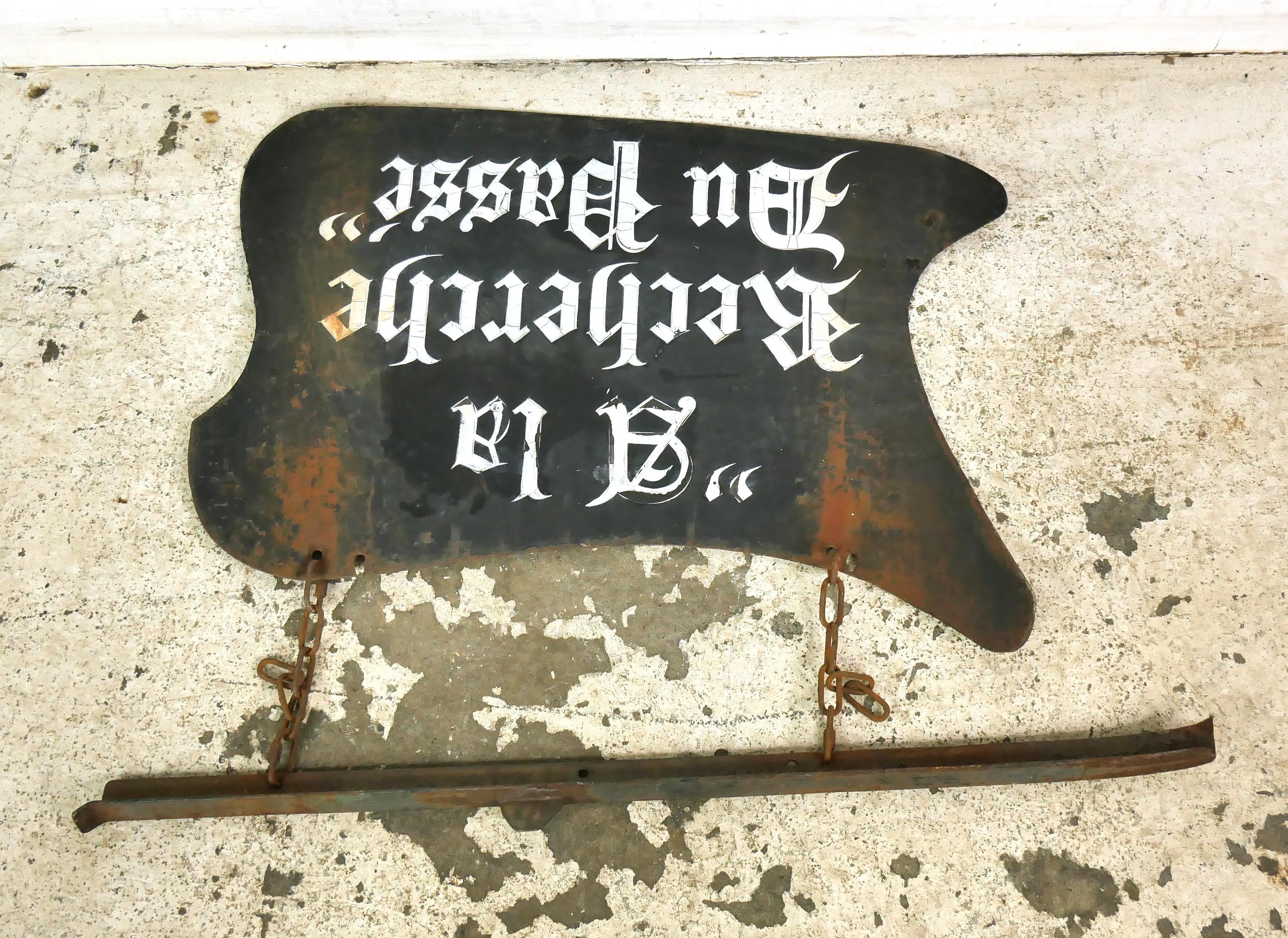 European French A La Recherche Du Passe Steel Sign For Sale 1