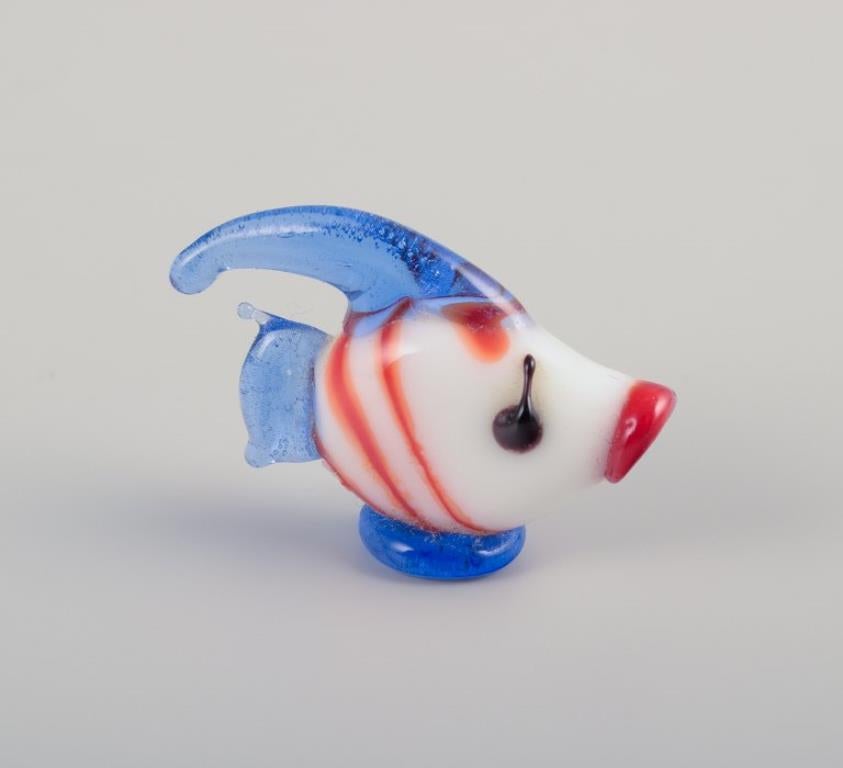 European glass artist. Five miniature animals in art glass. Approx. 1970s In Excellent Condition For Sale In Copenhagen, DK