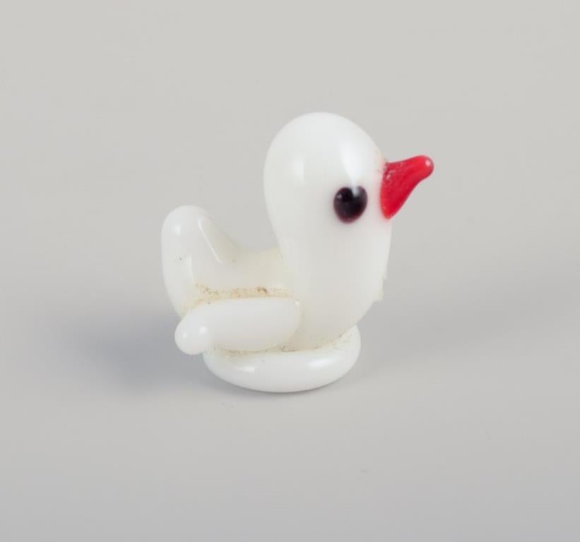 Late 20th Century European glass artist. Five miniature animals in art glass. Approx. 1970s For Sale