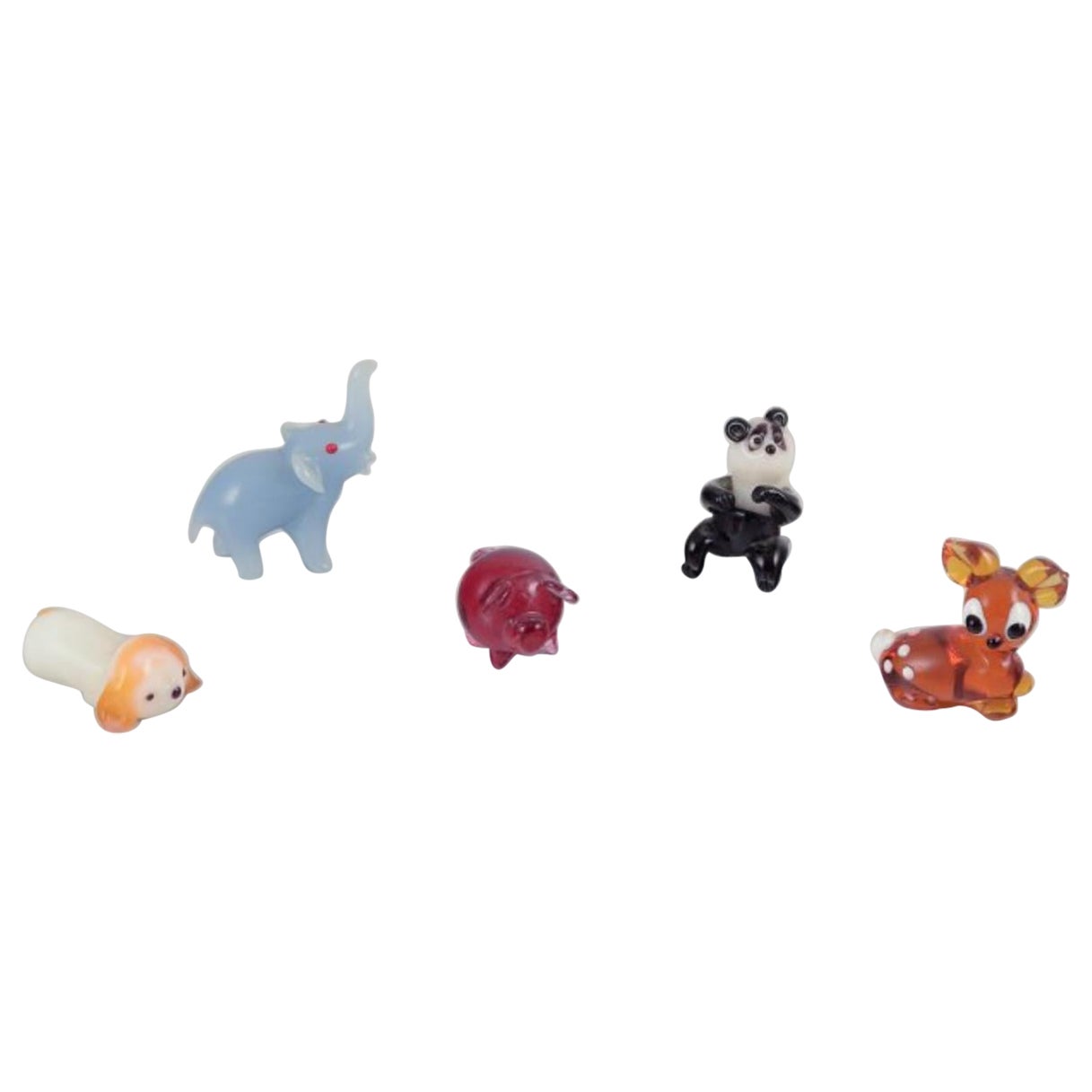 Artiste verrier européen. Cinq animaux miniatures en verre d'art. Ca. 1970s