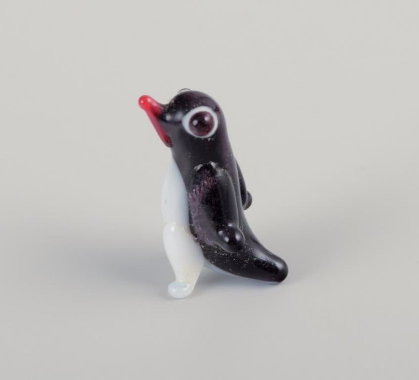 European glass artist. Six miniature animals in art glass. Approx. 1970s In Excellent Condition For Sale In Copenhagen, DK