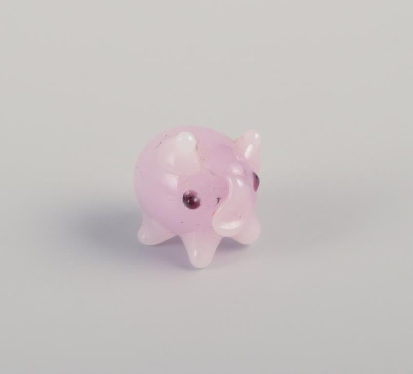 Art Glass European glass artist. Six miniature animals in art glass. Approx. 1970s For Sale