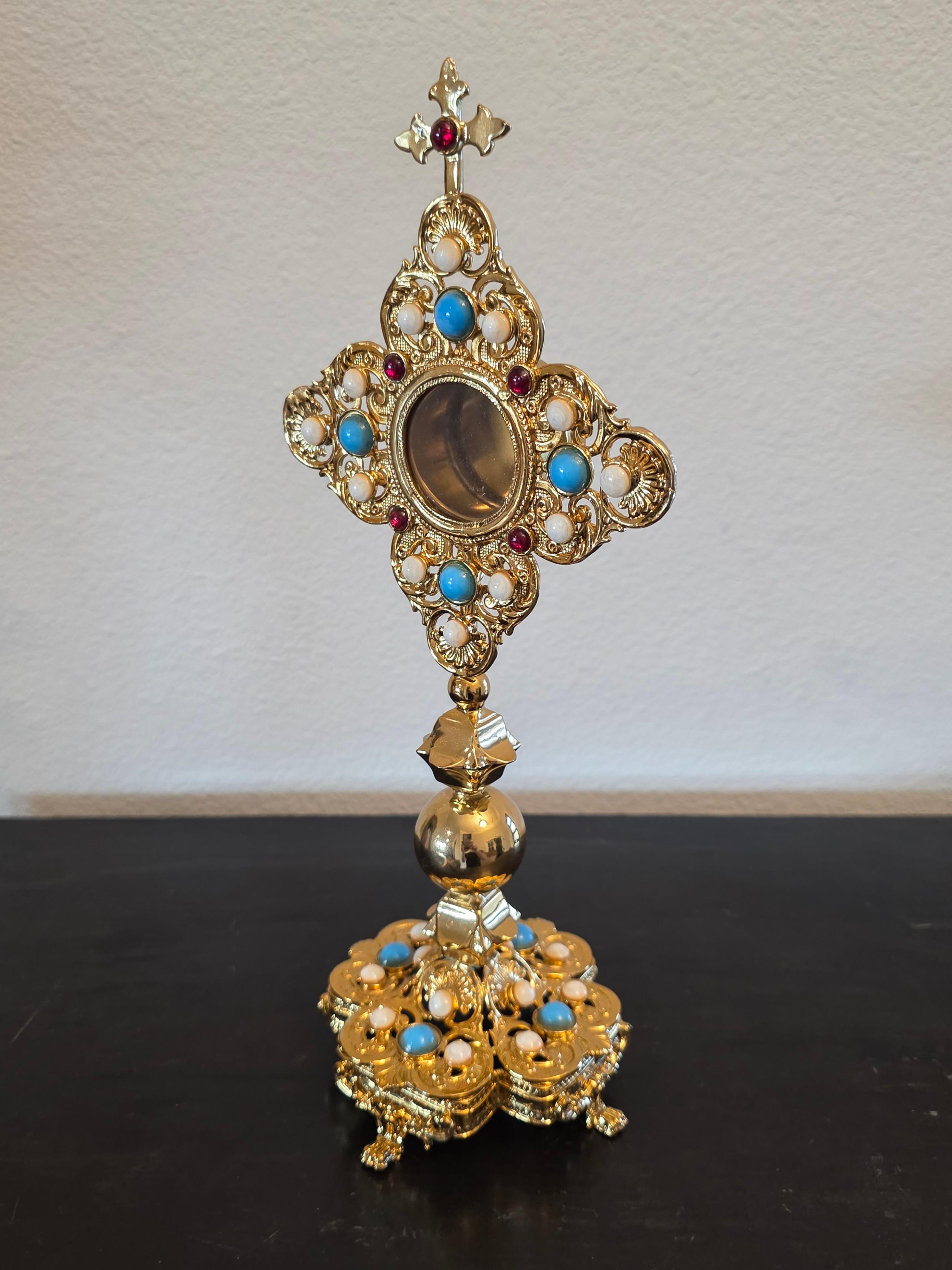 European Gothic Religious Gilt Metal Reliquary Altar Monstrance Bon état - En vente à Forney, TX