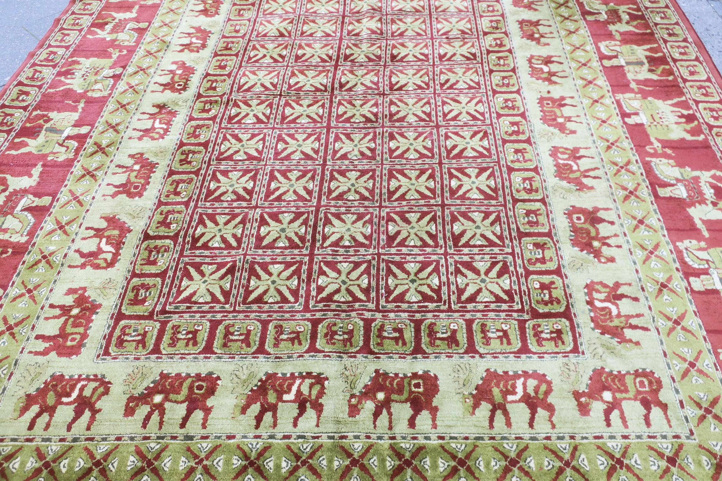 European Hooked Rug, Copy of Pazyryk the Oldest Carpet in the World In Good Condition For Sale In Berlin, DE