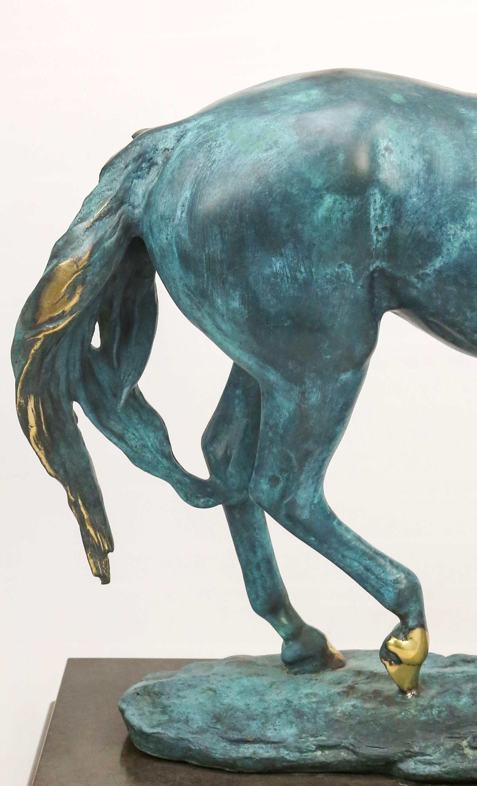 Européen Sculpture de collection de trophée de cheval européen en bronze en vente