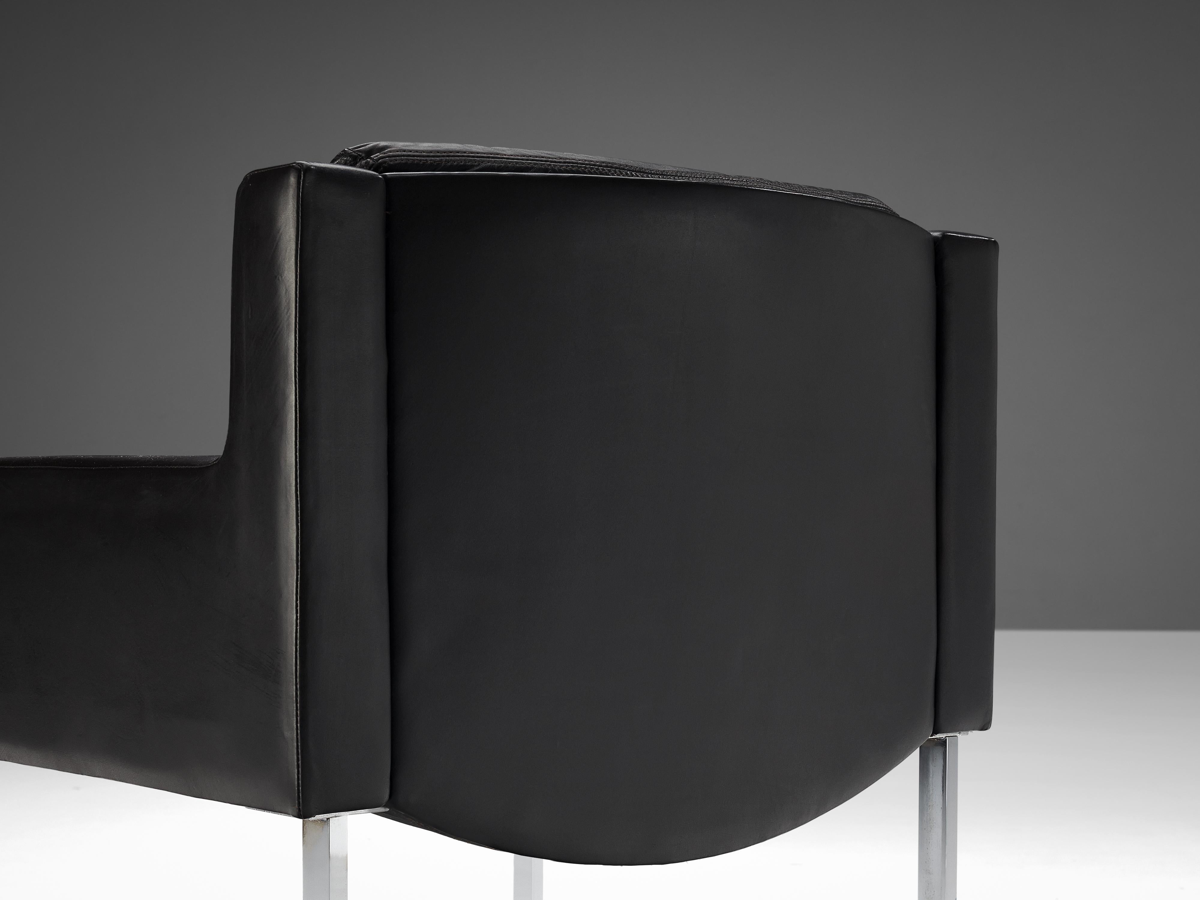 European Lounge Chair aus dunkelbraunem Leder (Metall) im Angebot